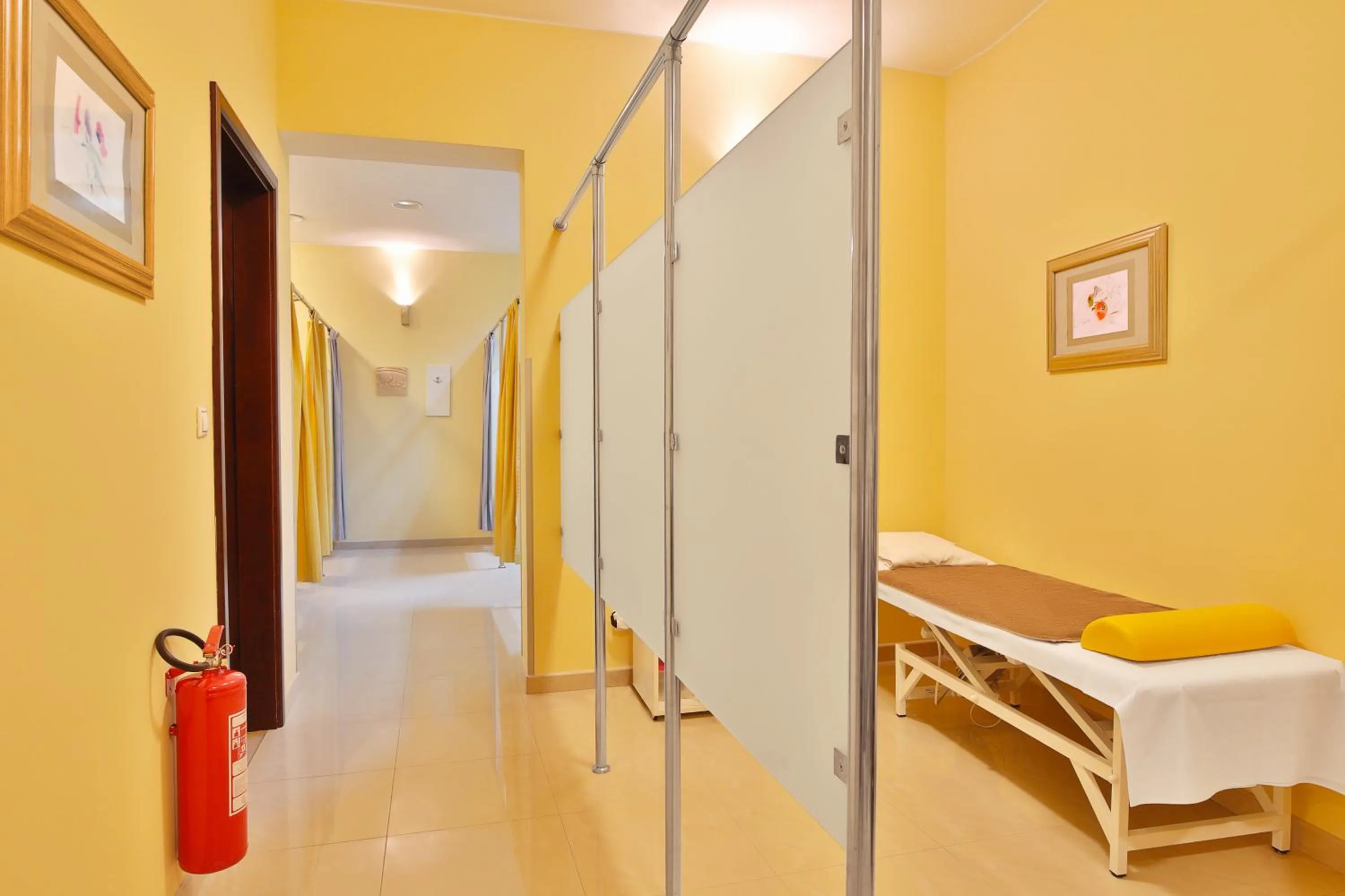 Massage, Bed in Sun Palace Wellness Hotel