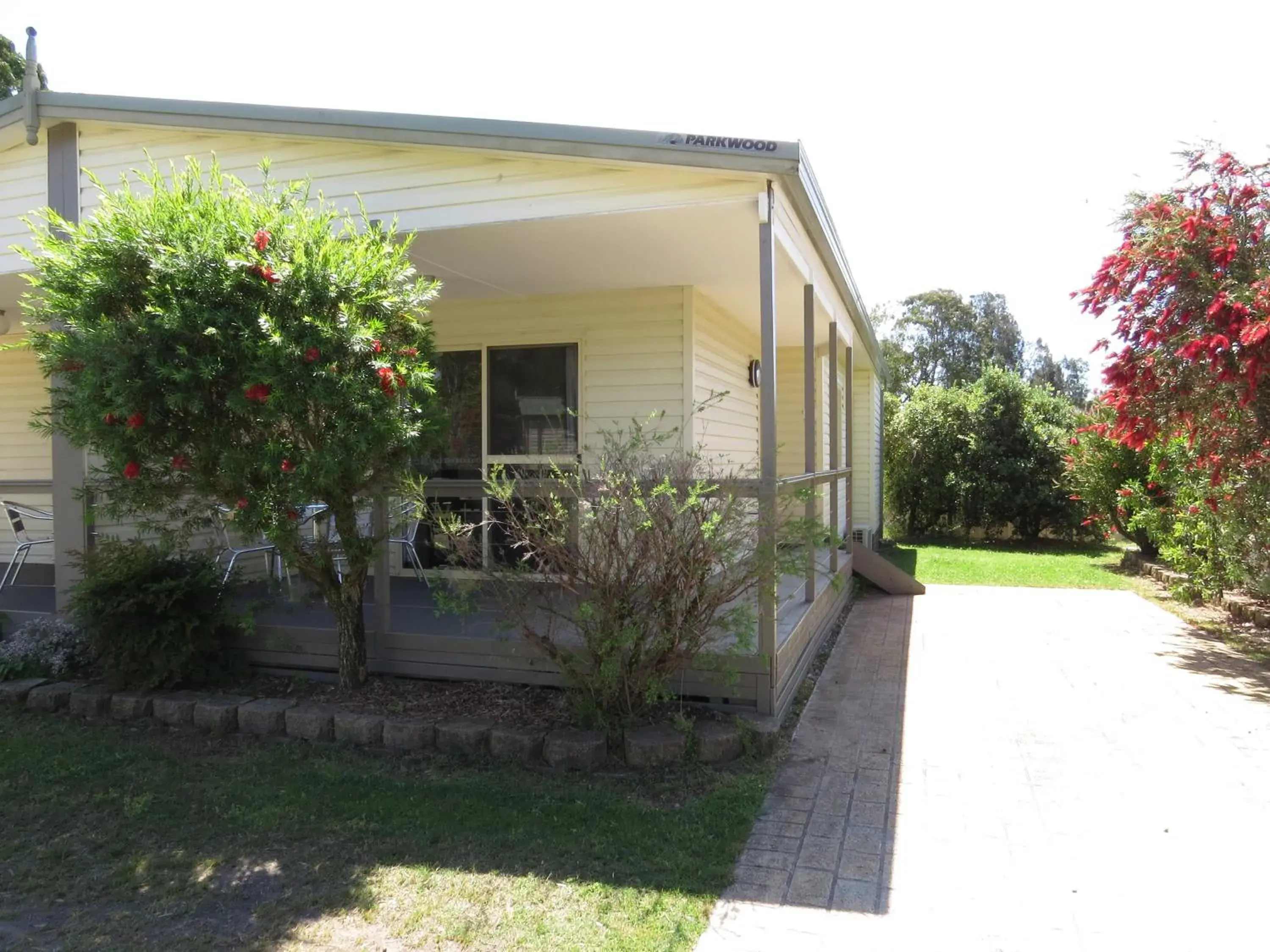 Two-Bedroom Queen Villa in BIG4 Karuah Jetty Holiday Park Two-Bedroom Queen Villa in BIG4 Karuah Jetty Holiday Park