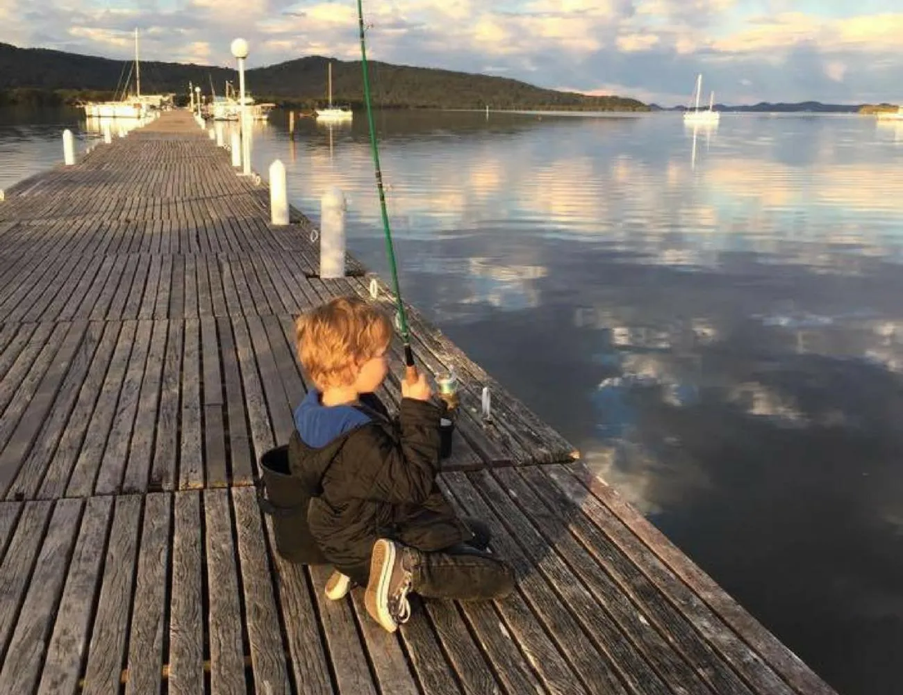Fishing in BIG4 Karuah Jetty Holiday Park