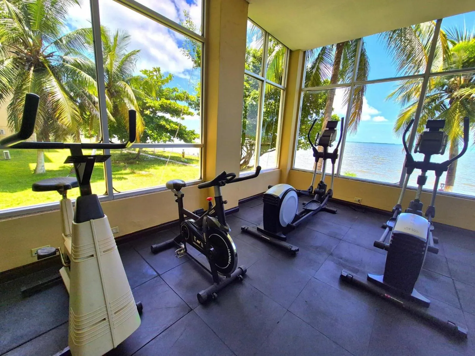 Ramada by Wyndham Princess Belize City