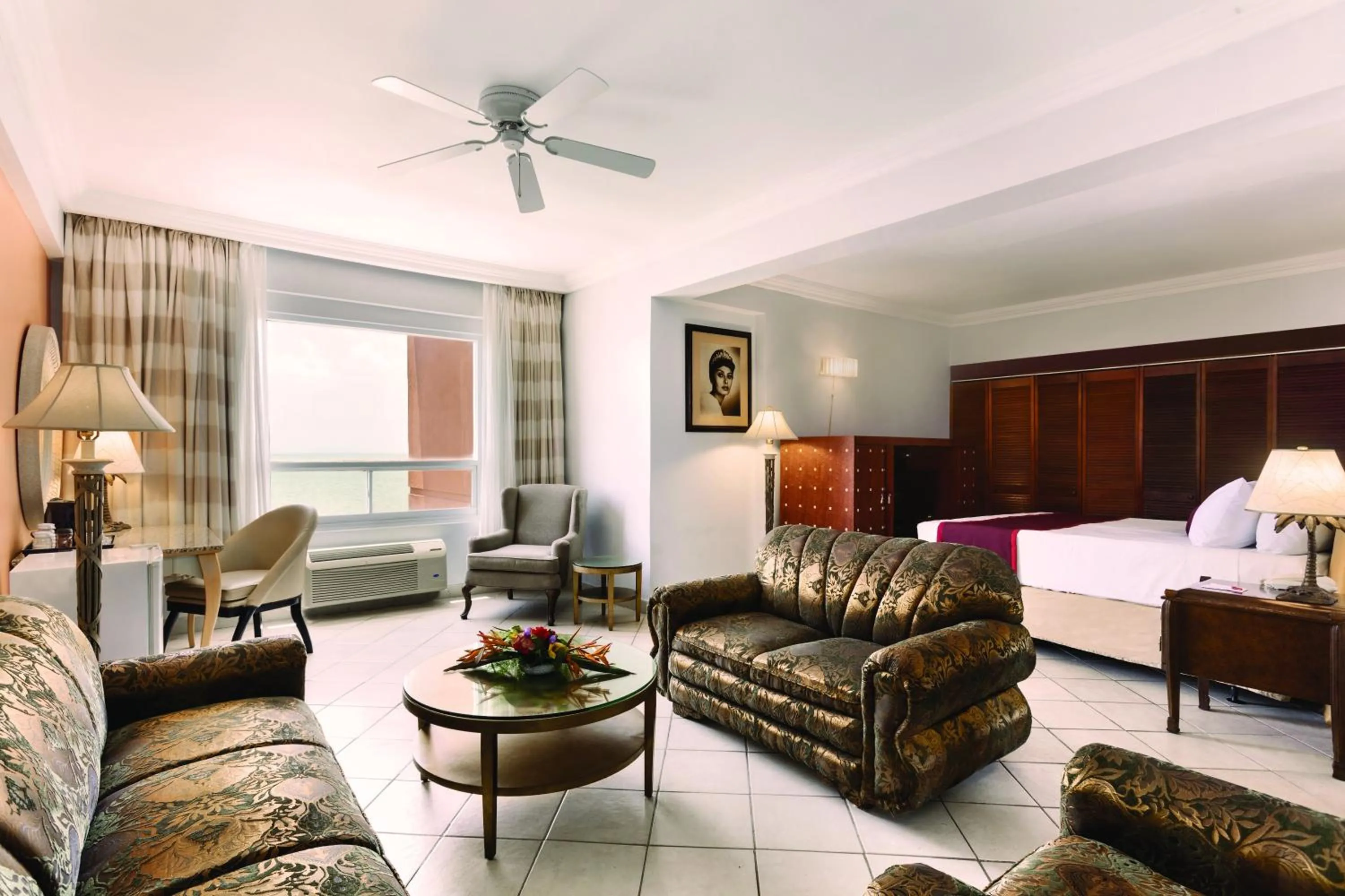 Photo of the whole room, Bed in Ramada by Wyndham Princess Belize City
