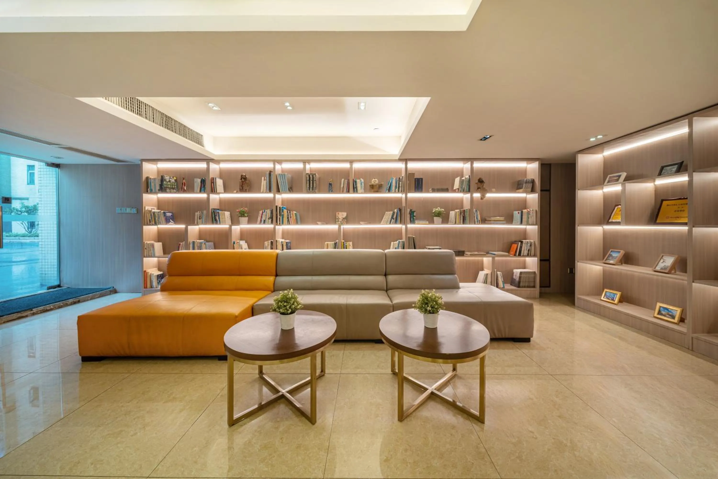 Lobby or reception in Foshan Poltton International Serviced Apartment