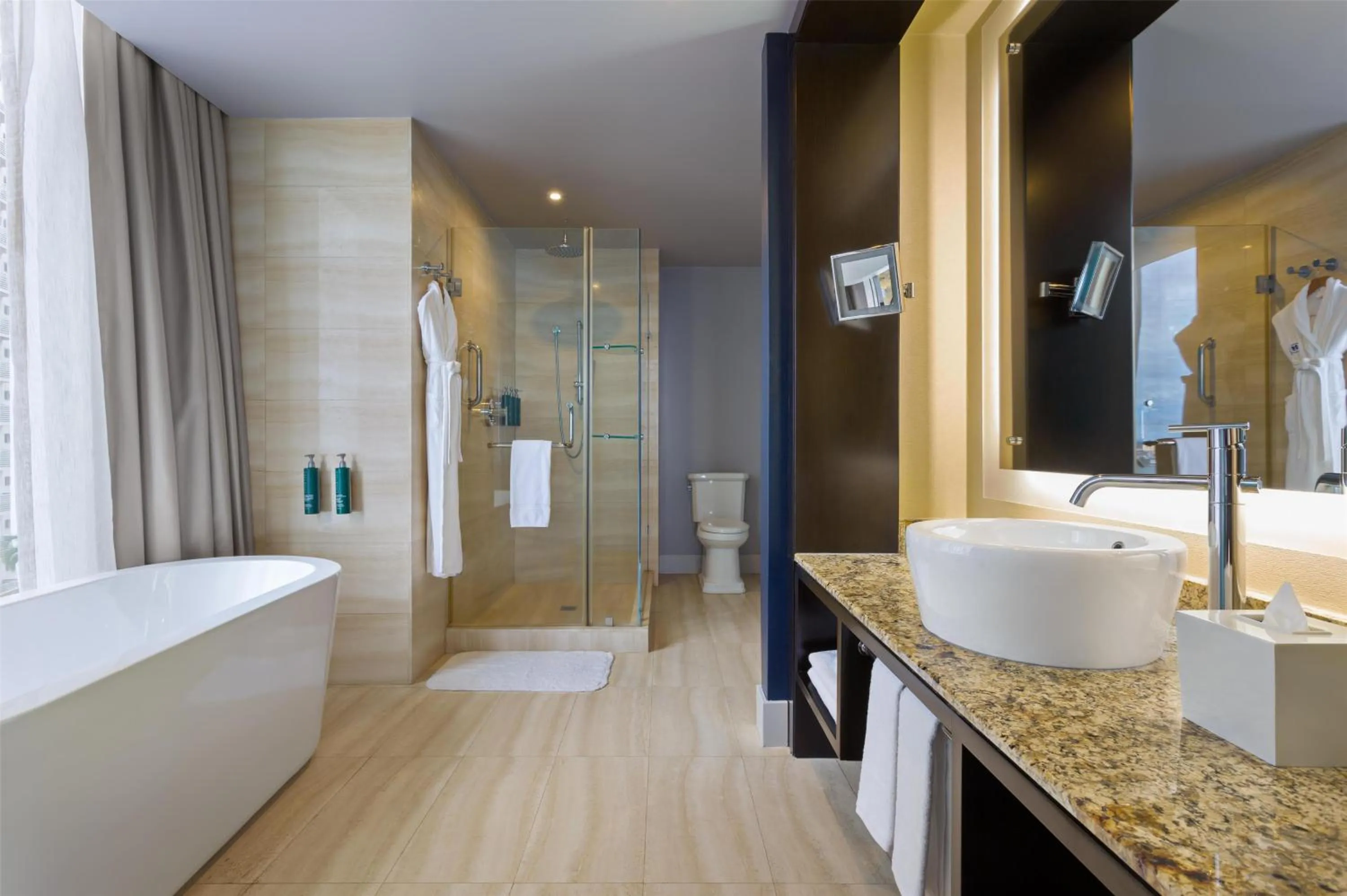 Bathroom in Hilton Panama