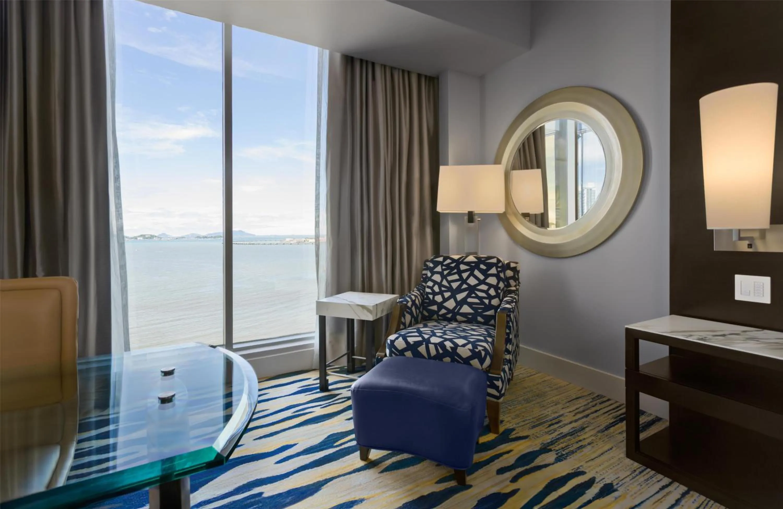 Living room in Hilton Panama