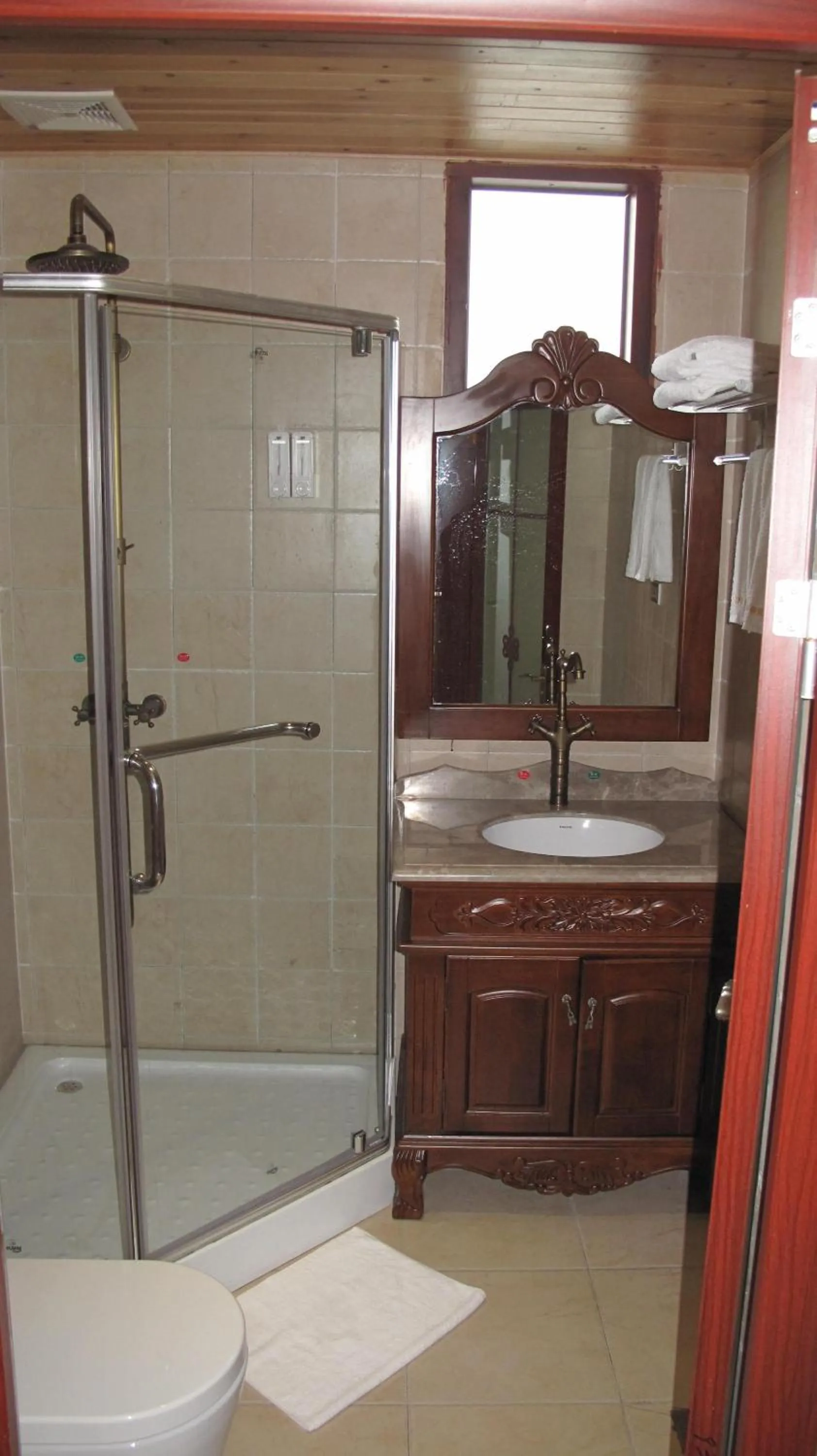 Bathroom in Longji Holiday Hotel