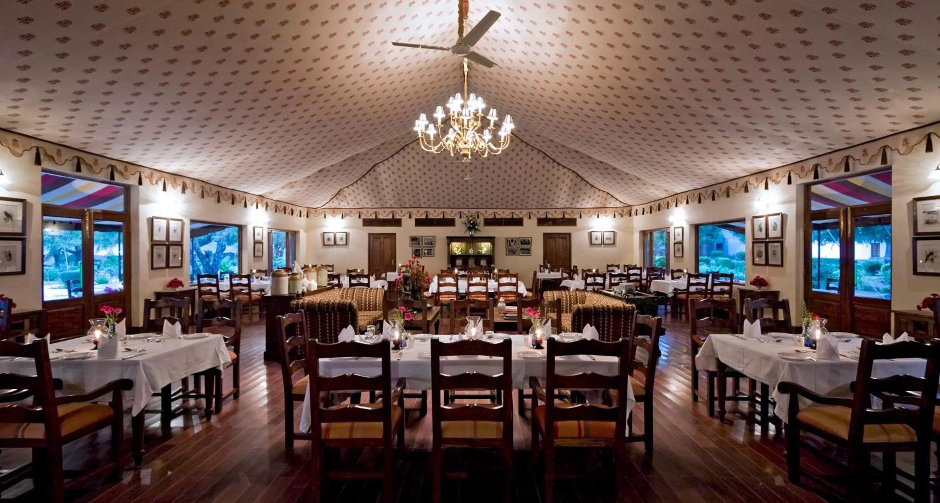 Restaurant/places to eat in Samode Bagh