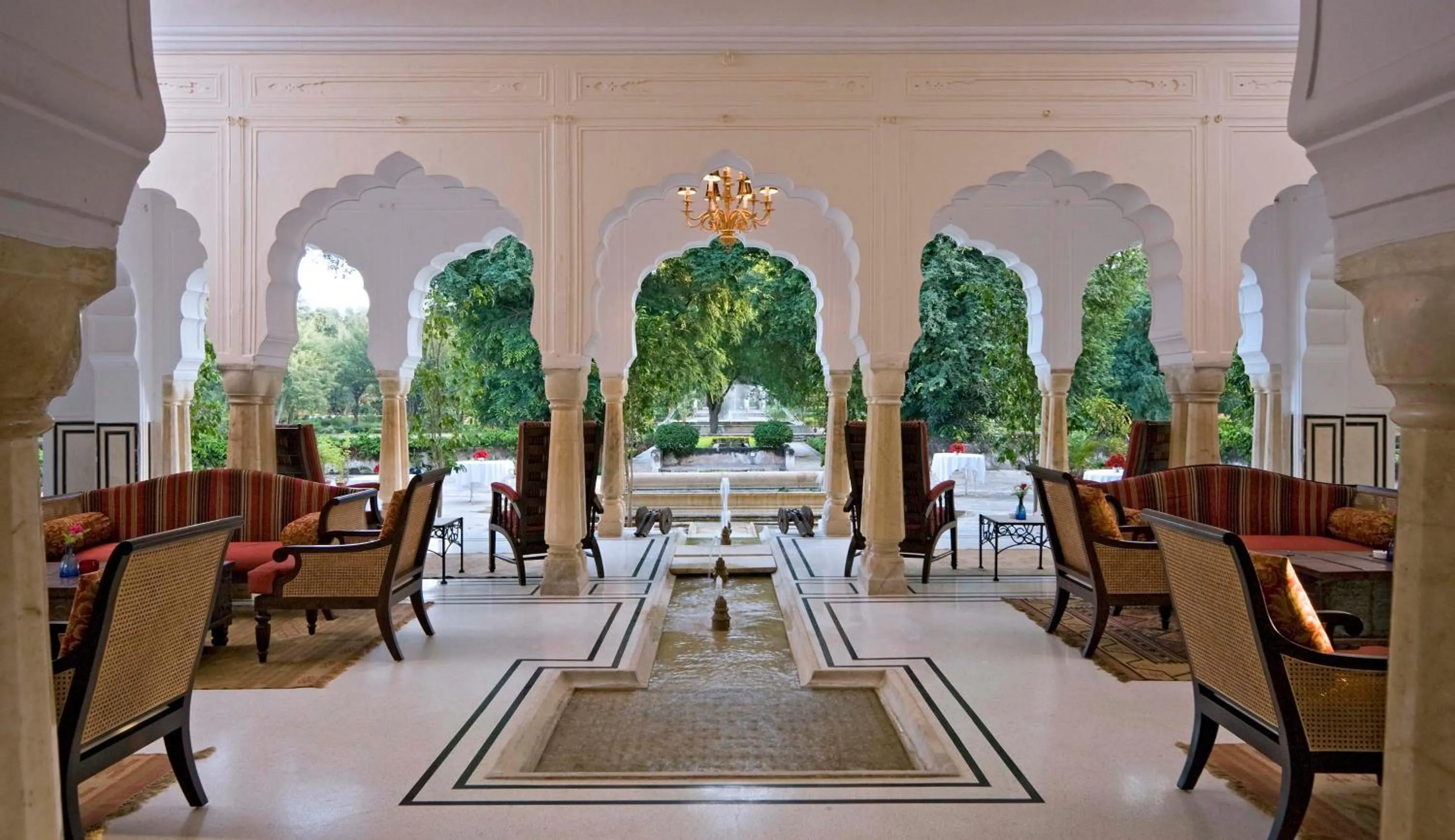 Communal lounge/ TV room in Samode Bagh