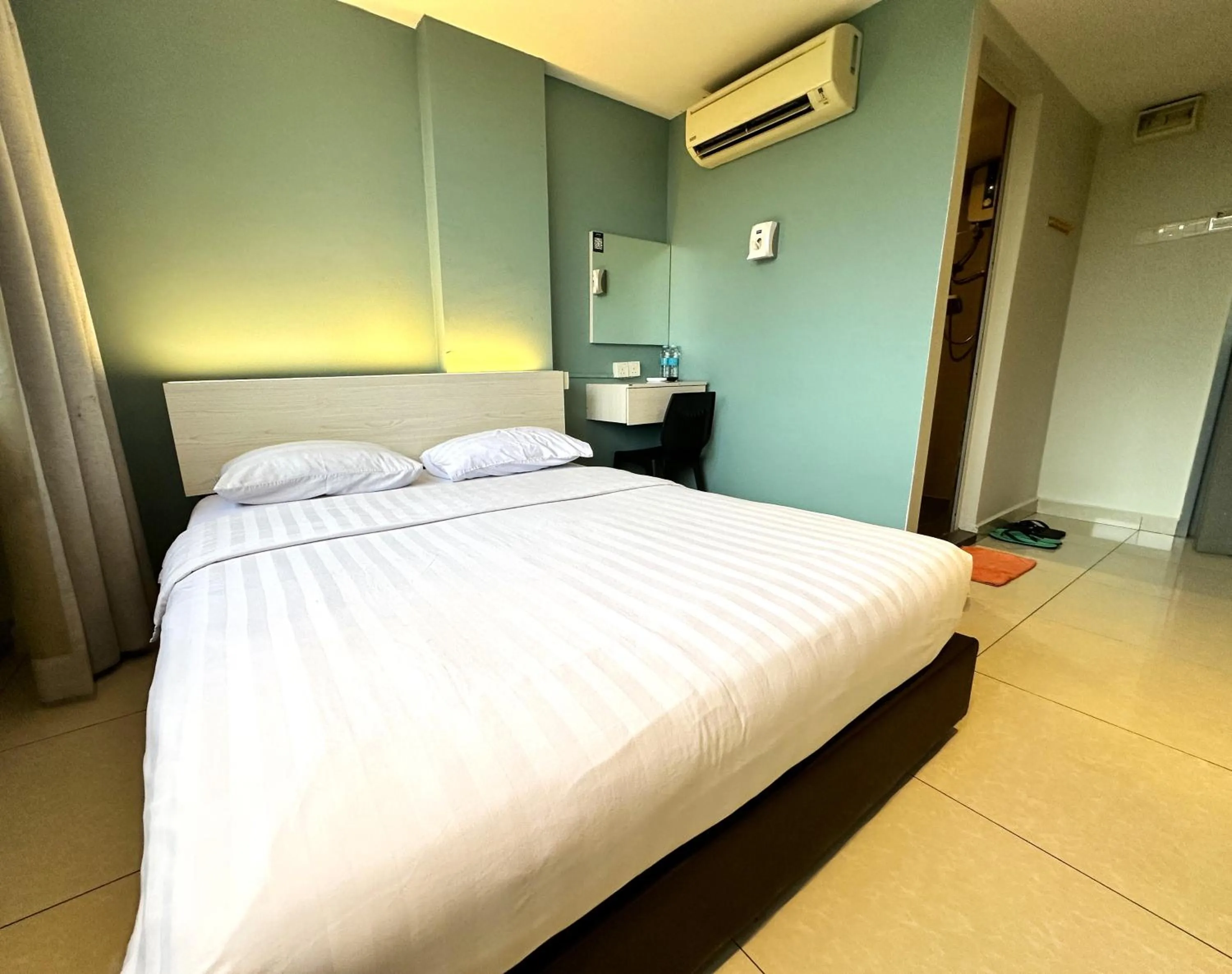 Bed in De UPTOWN Hotel @ Damansara Uptown