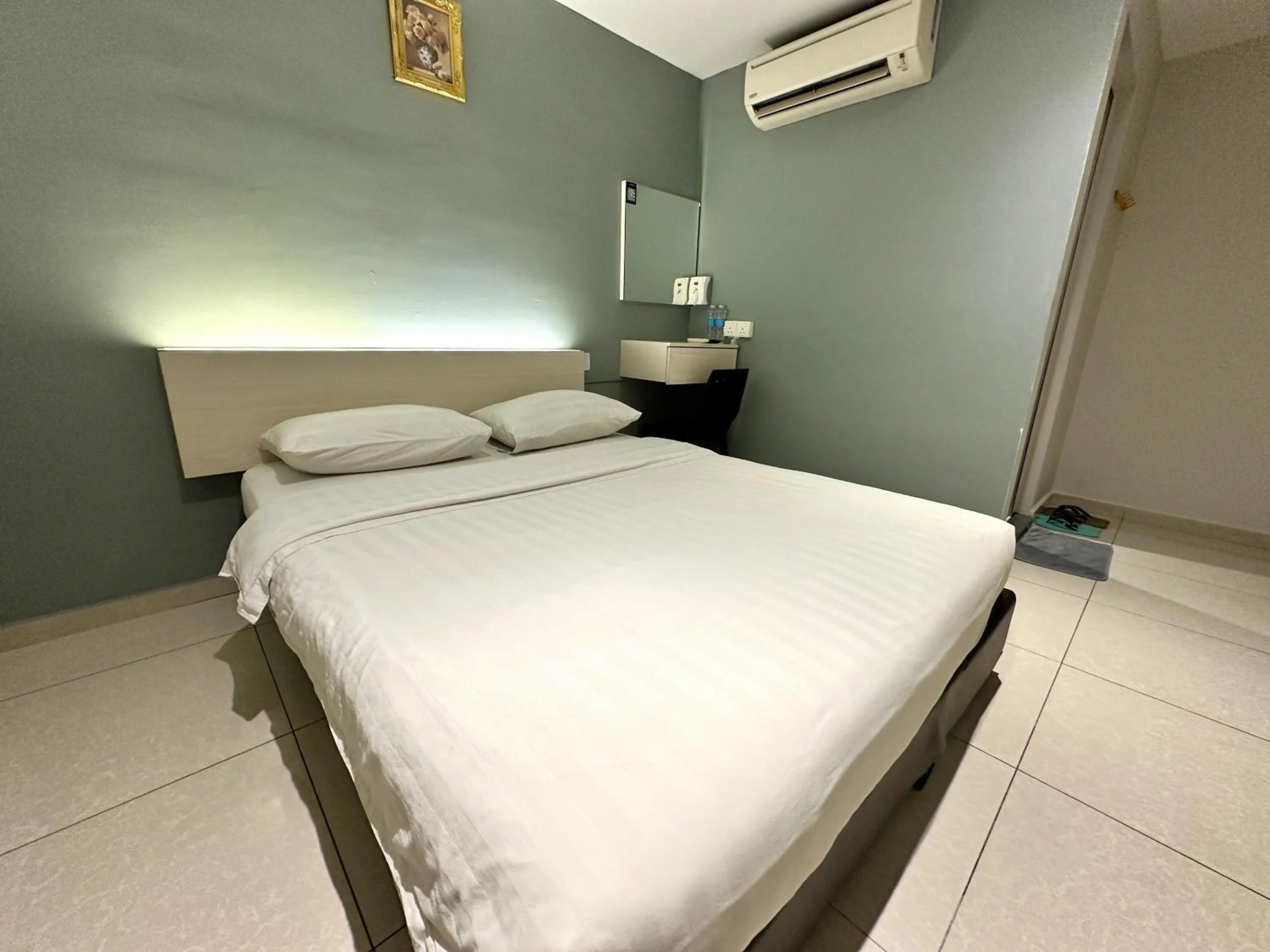 Bed in De UPTOWN Hotel @ Damansara Uptown