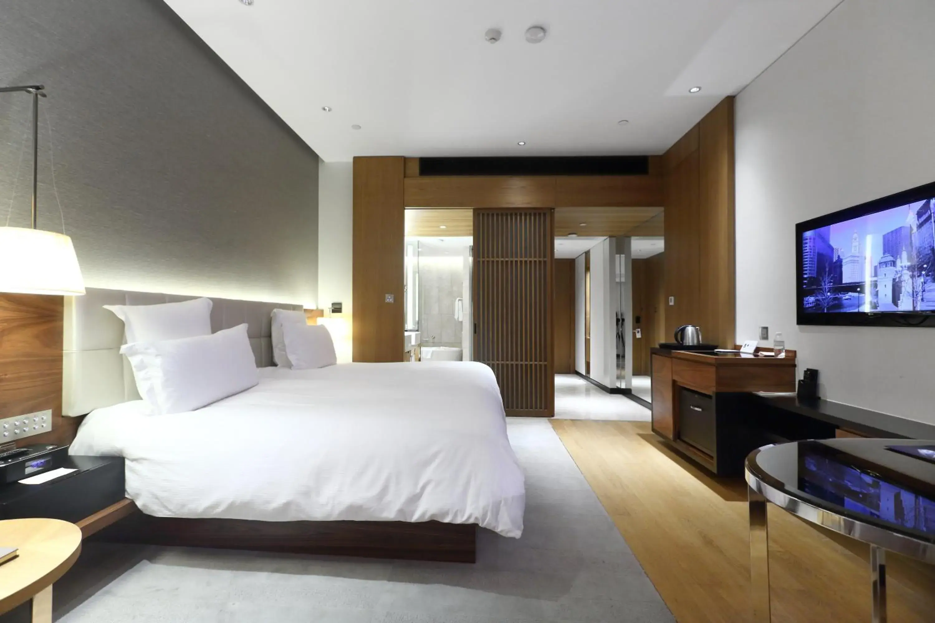 Superior King Room in Langham Place, Ningbo Culture Plaza Superior King Room in Langham Place, Ningbo Culture Plaza