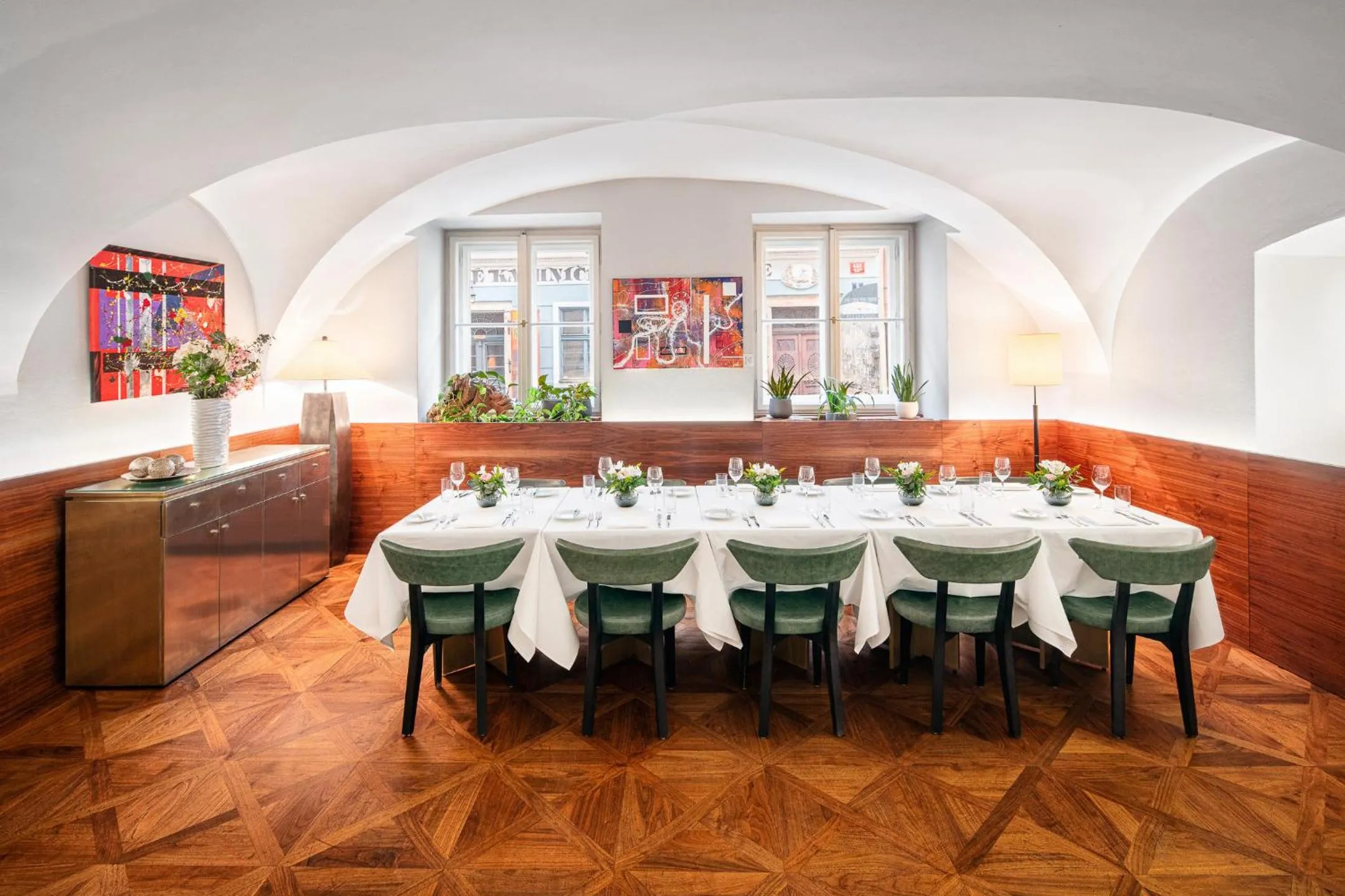 Restaurant/places to eat in Mandarin Oriental, Prague