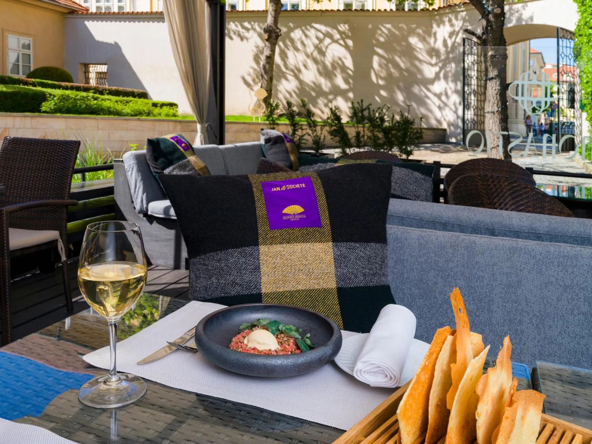 Restaurant/places to eat in Mandarin Oriental, Prague