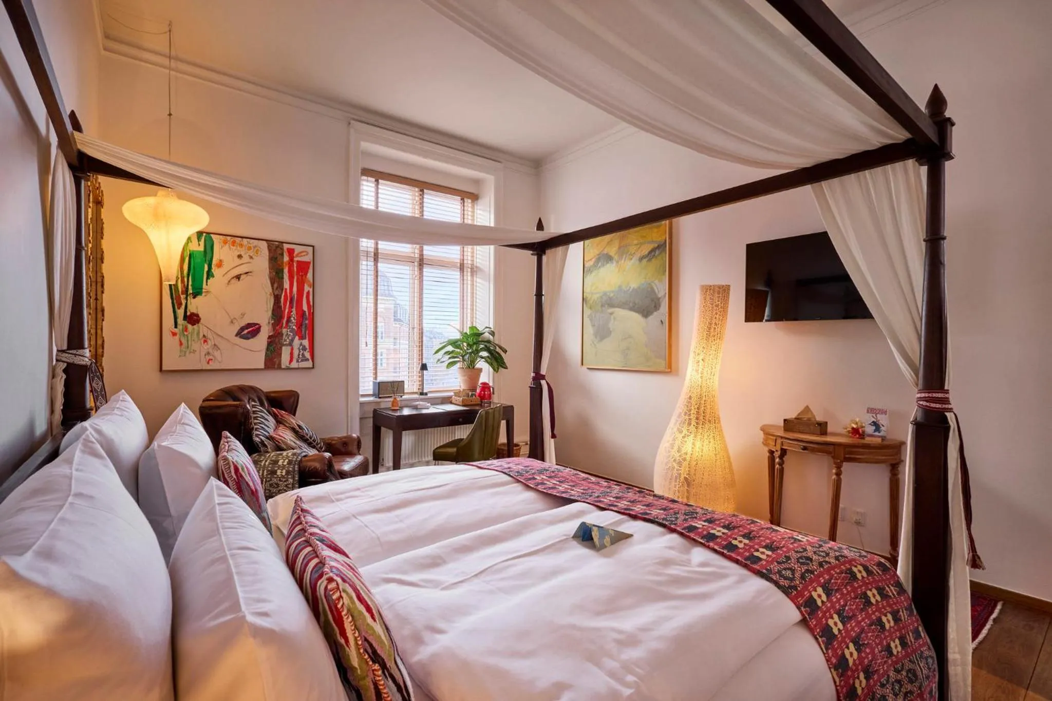 Bedroom, Bed in Babette Guldsmeden