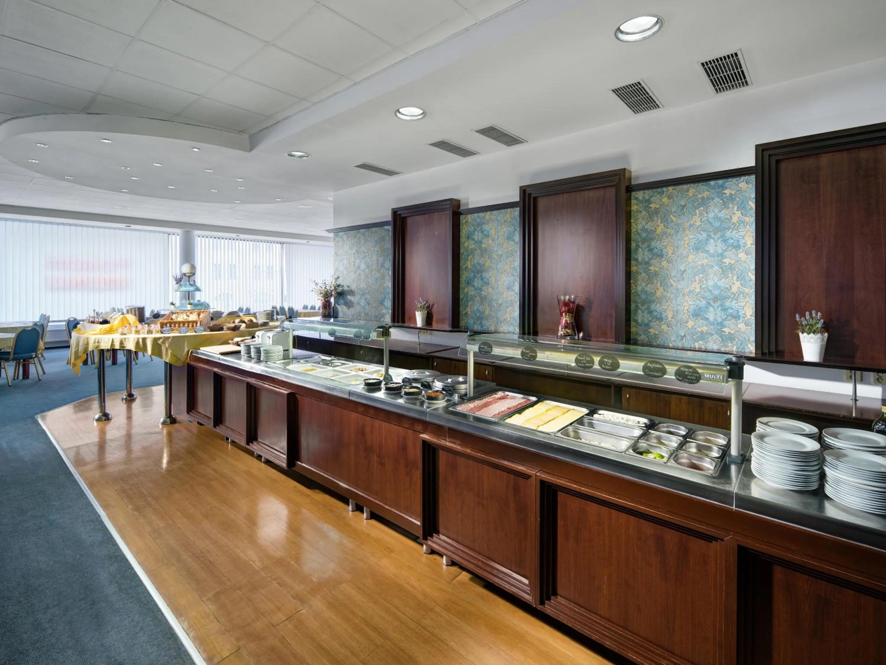 Breakfast in Hotel Cernigov