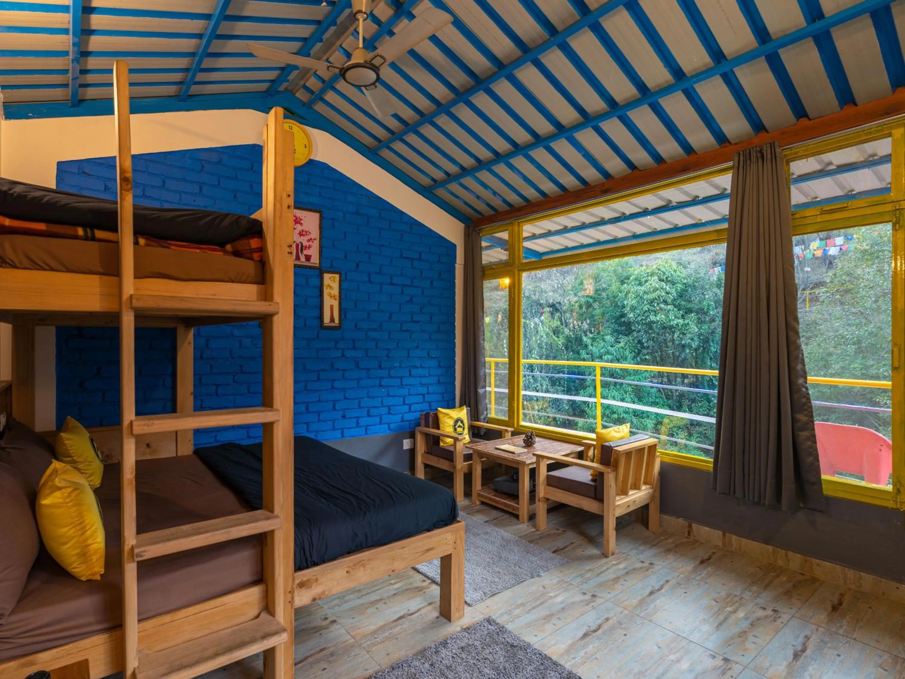 Bed in The Hosteller Mussoorie By the Streamside, Kempty