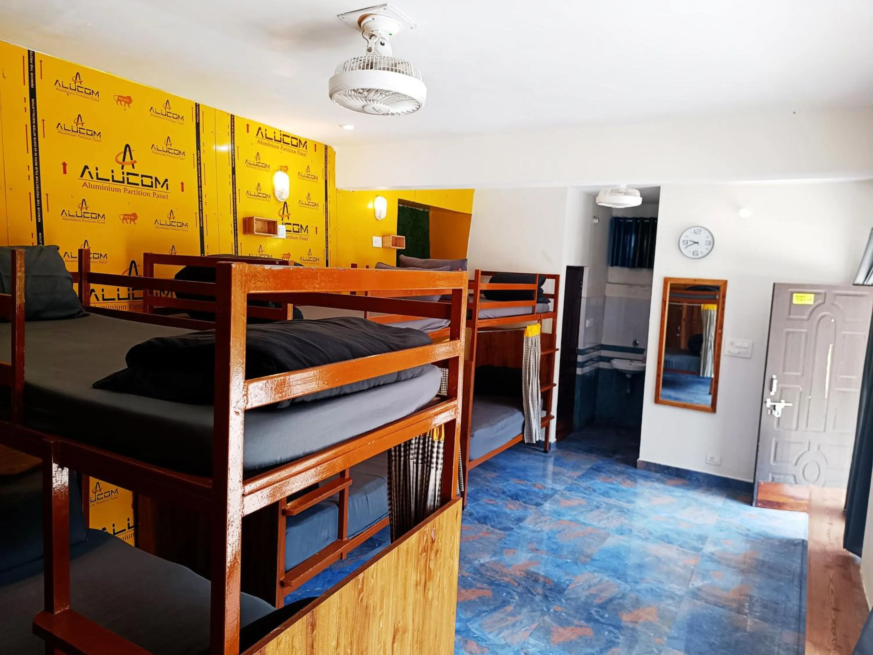 Bed in The Hosteller Mussoorie By the Streamside, Kempty