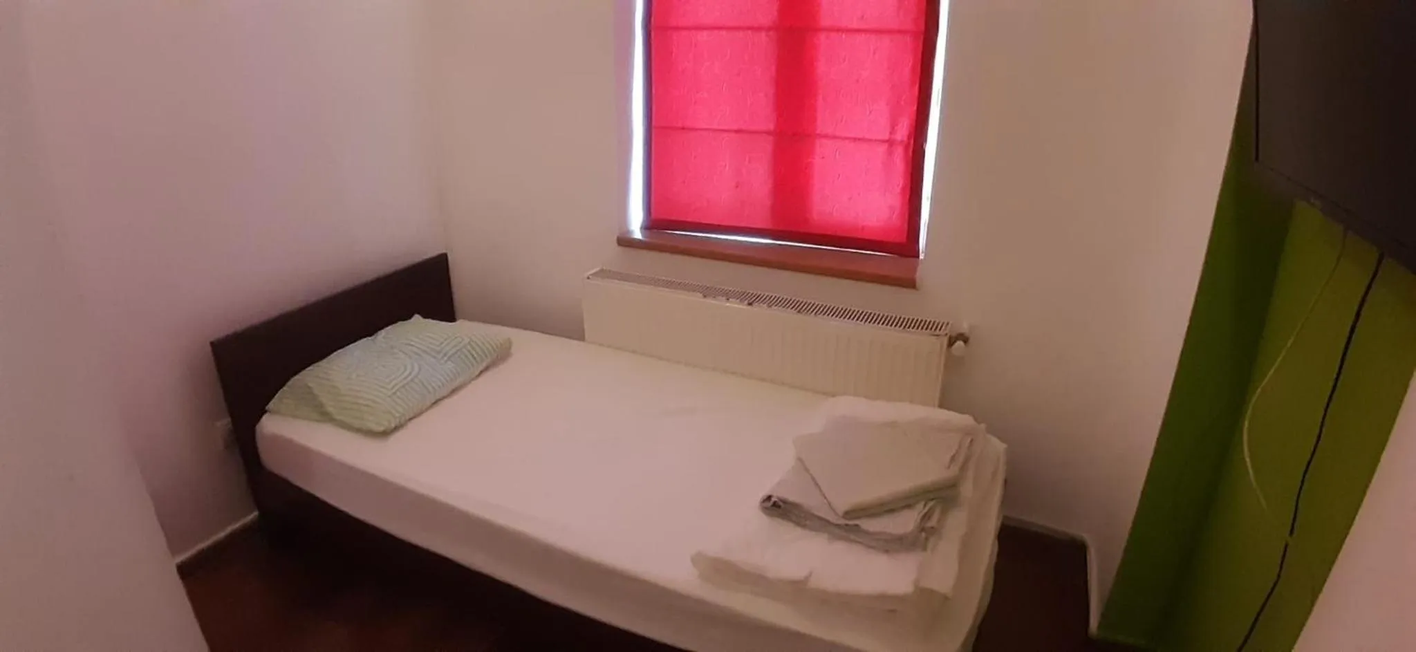 Bed in Central Accommodation budget by HR