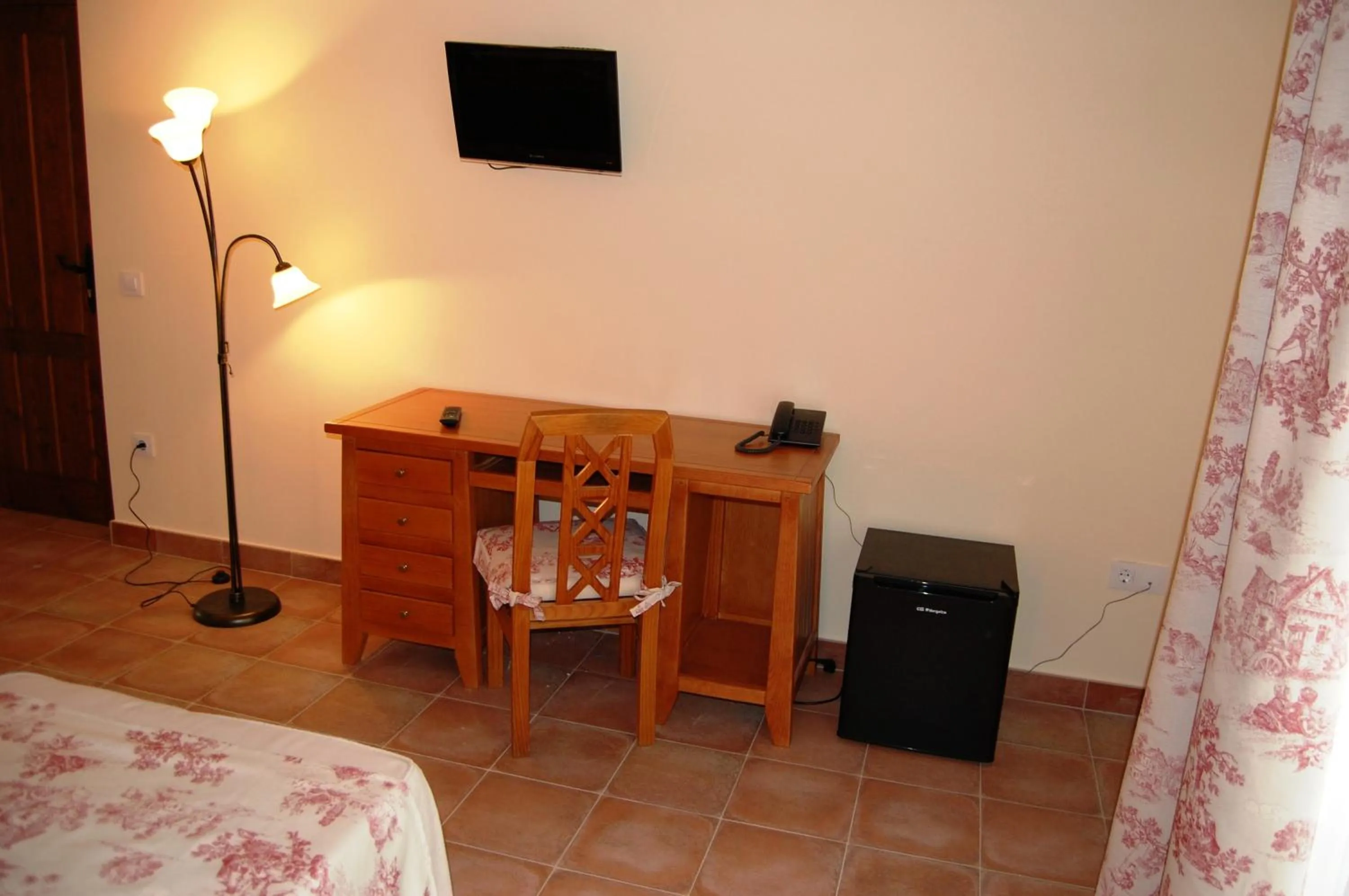Decorative detail, Bed in Hotel El Cortijo de Daimiel
