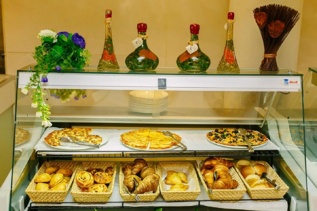 Breakfast in The Wheatbaker