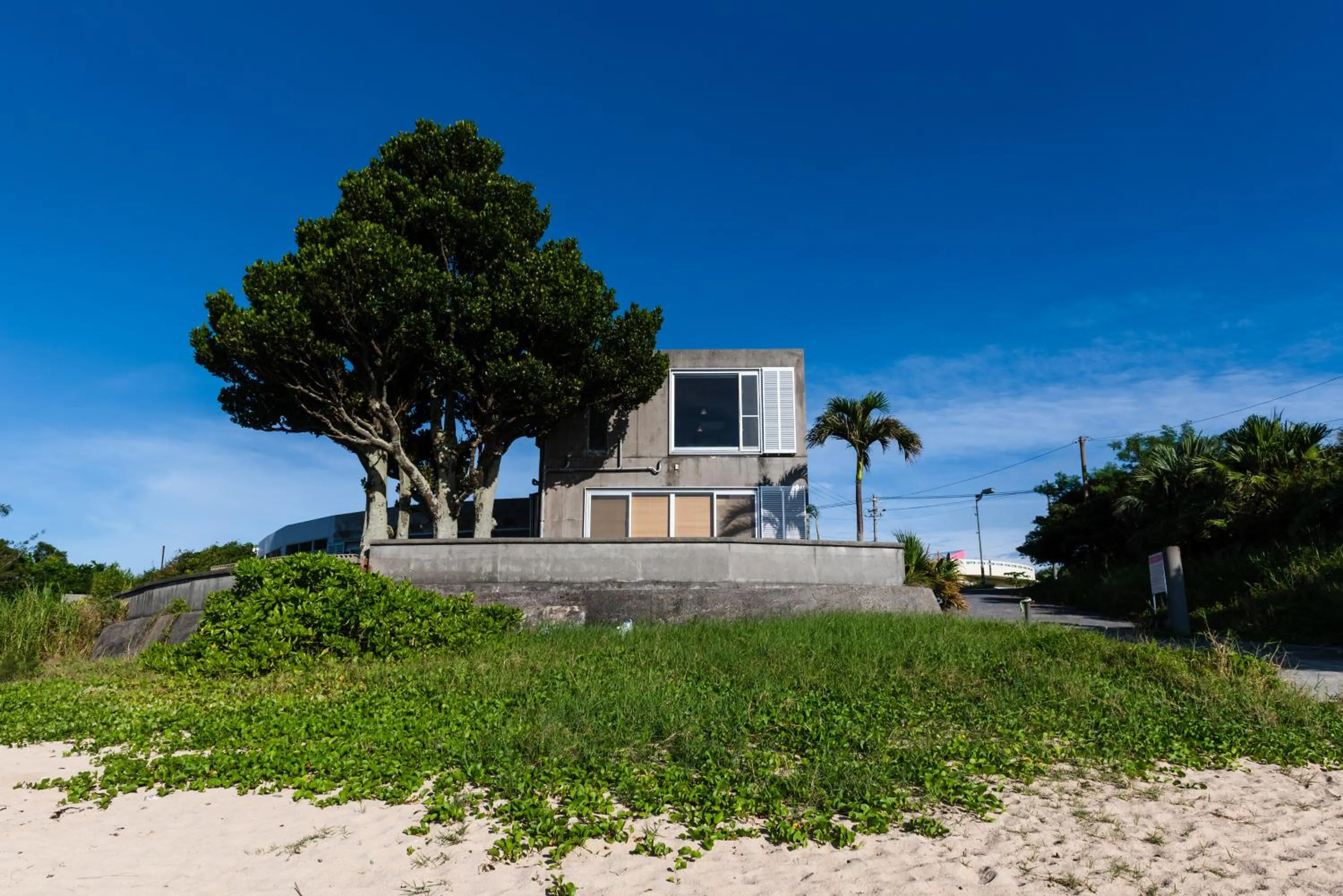 Property building in Pine House in Ginoza