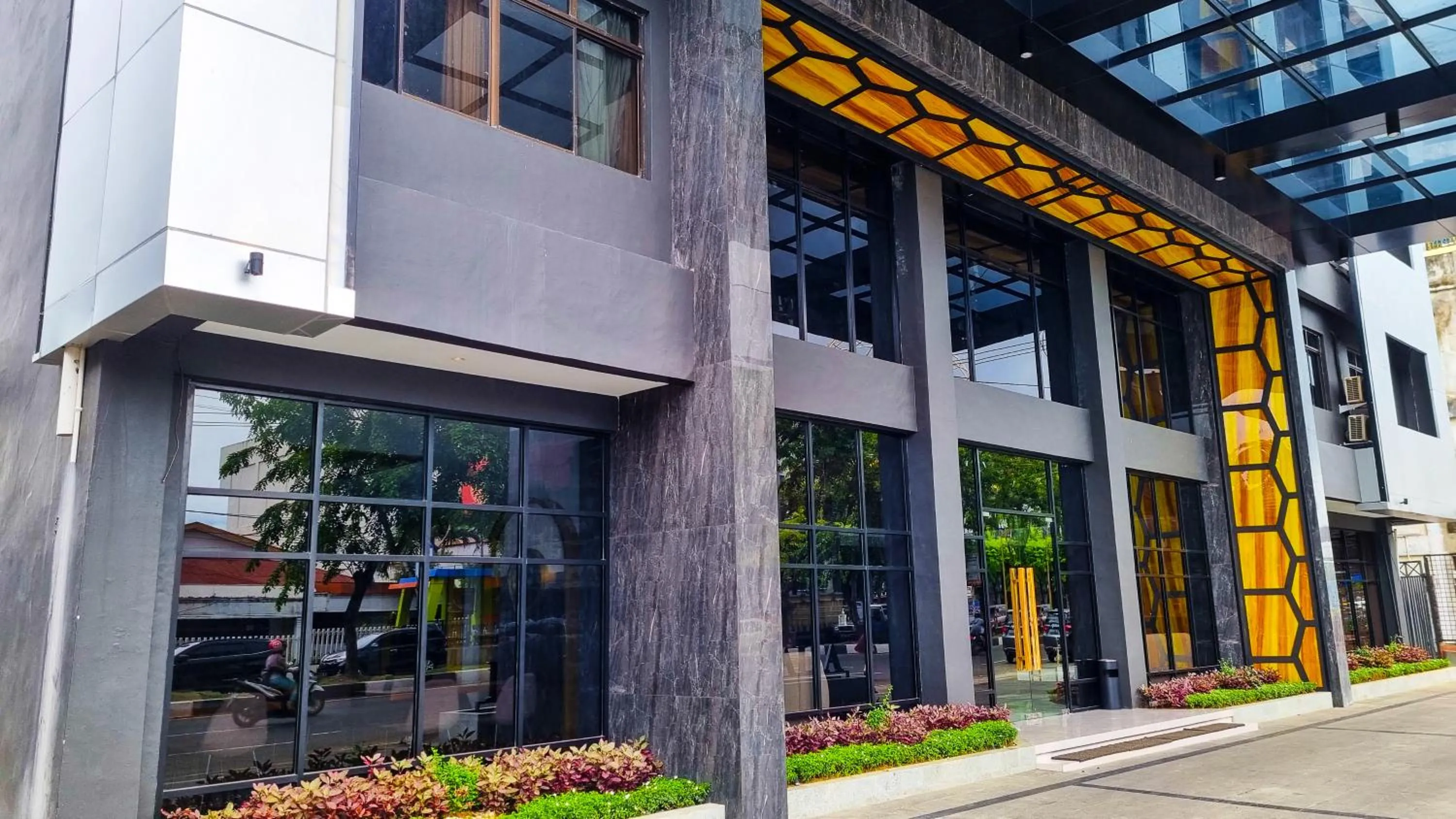 Property building in Hotel Rasamala