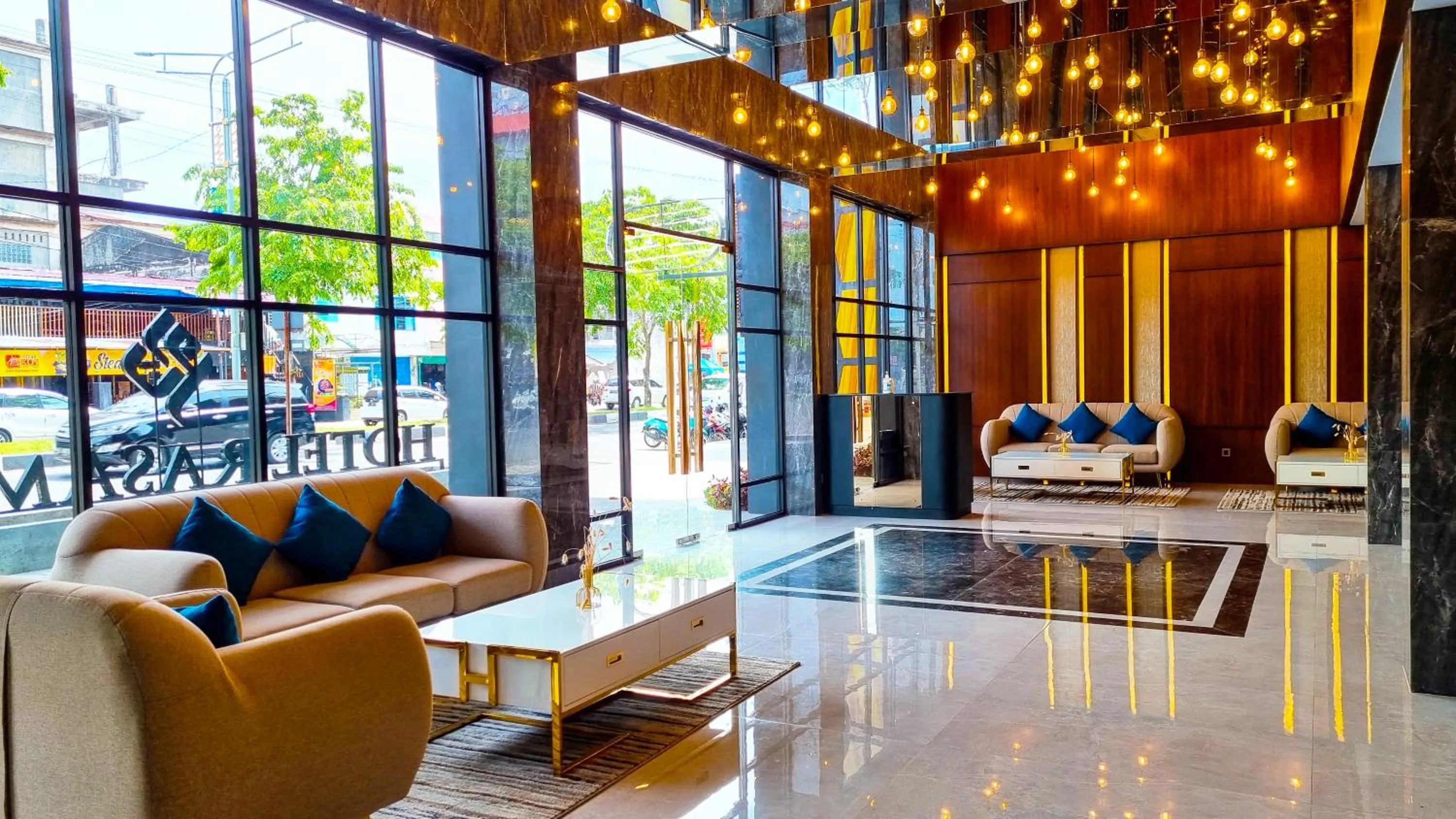 Lobby or reception in Hotel Rasamala