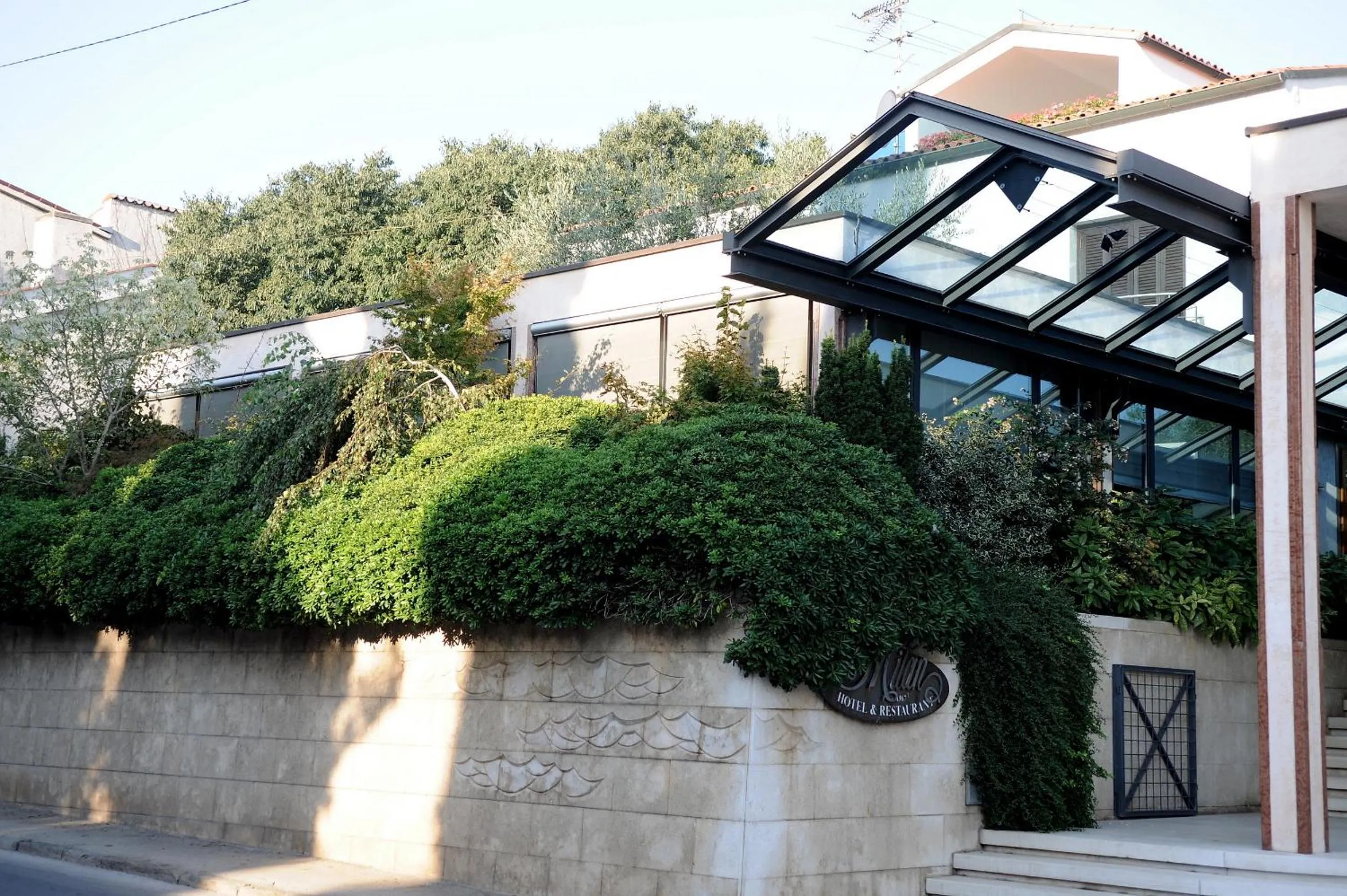Facade/entrance in Hotel Milan