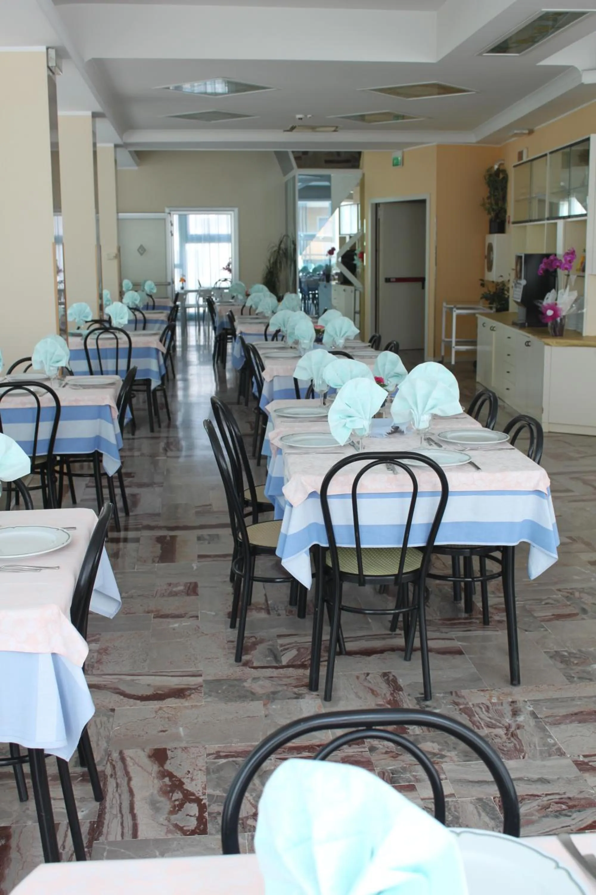 Restaurant/places to eat in Hotel San Paolo