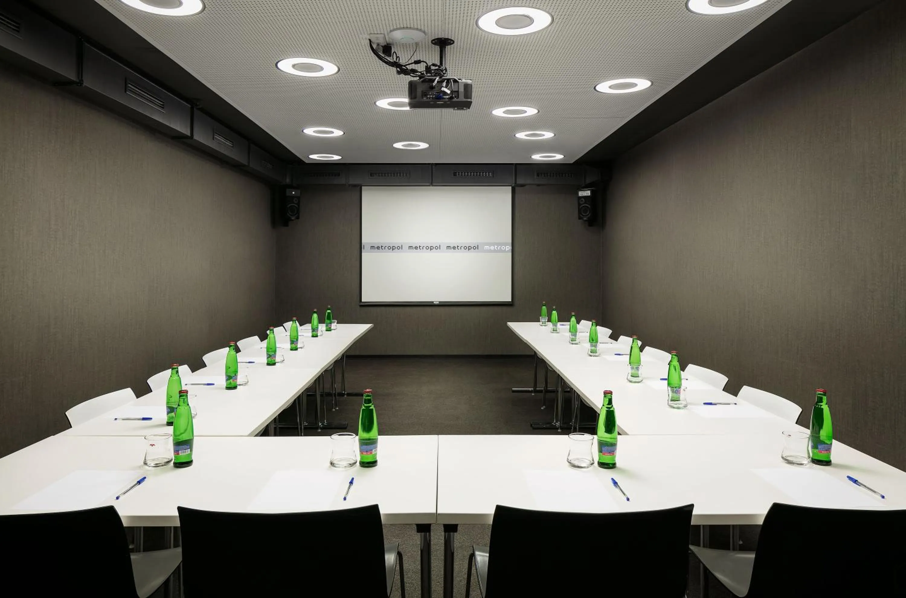 Meeting/conference room in Metropol Design Hotel Old Town