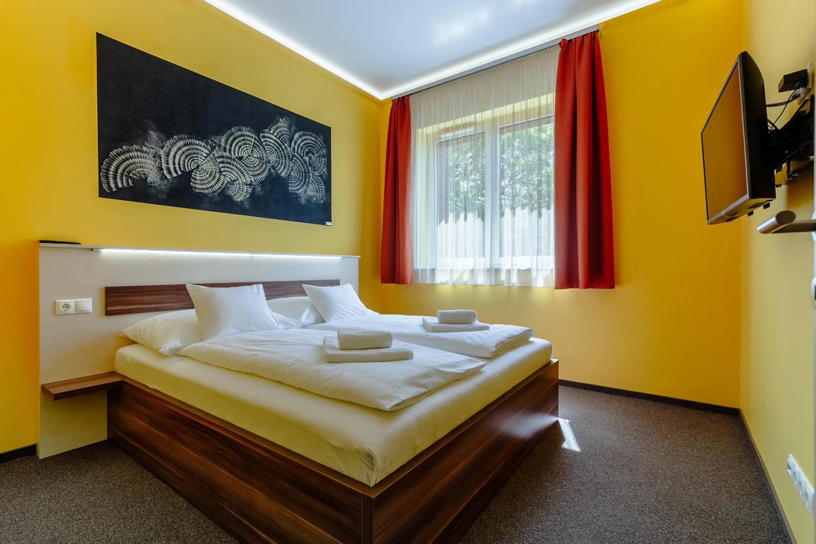 Bedroom, Bed in Hostel Mayer Superior Veszprém