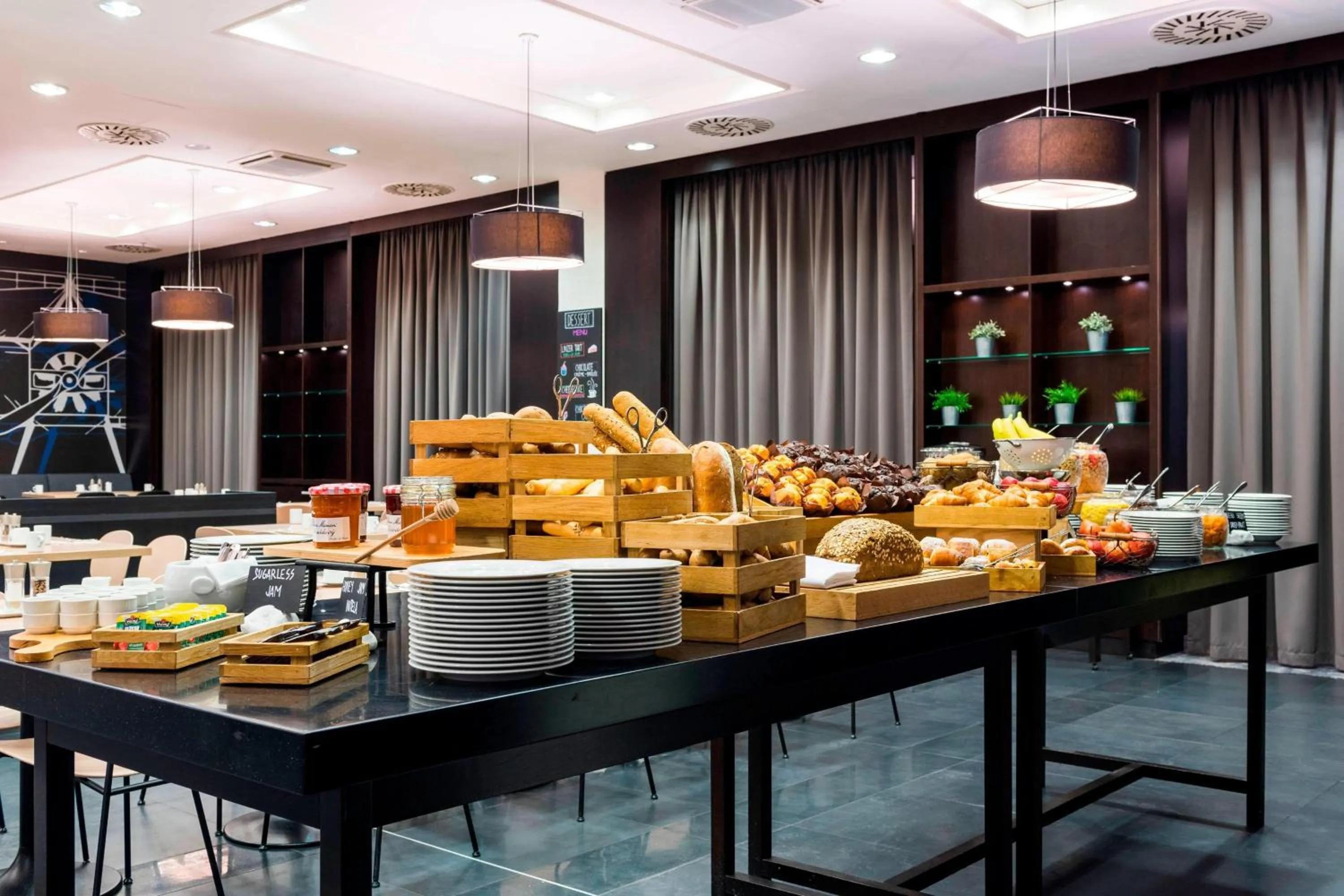 Breakfast in Courtyard by Marriott Prague Airport