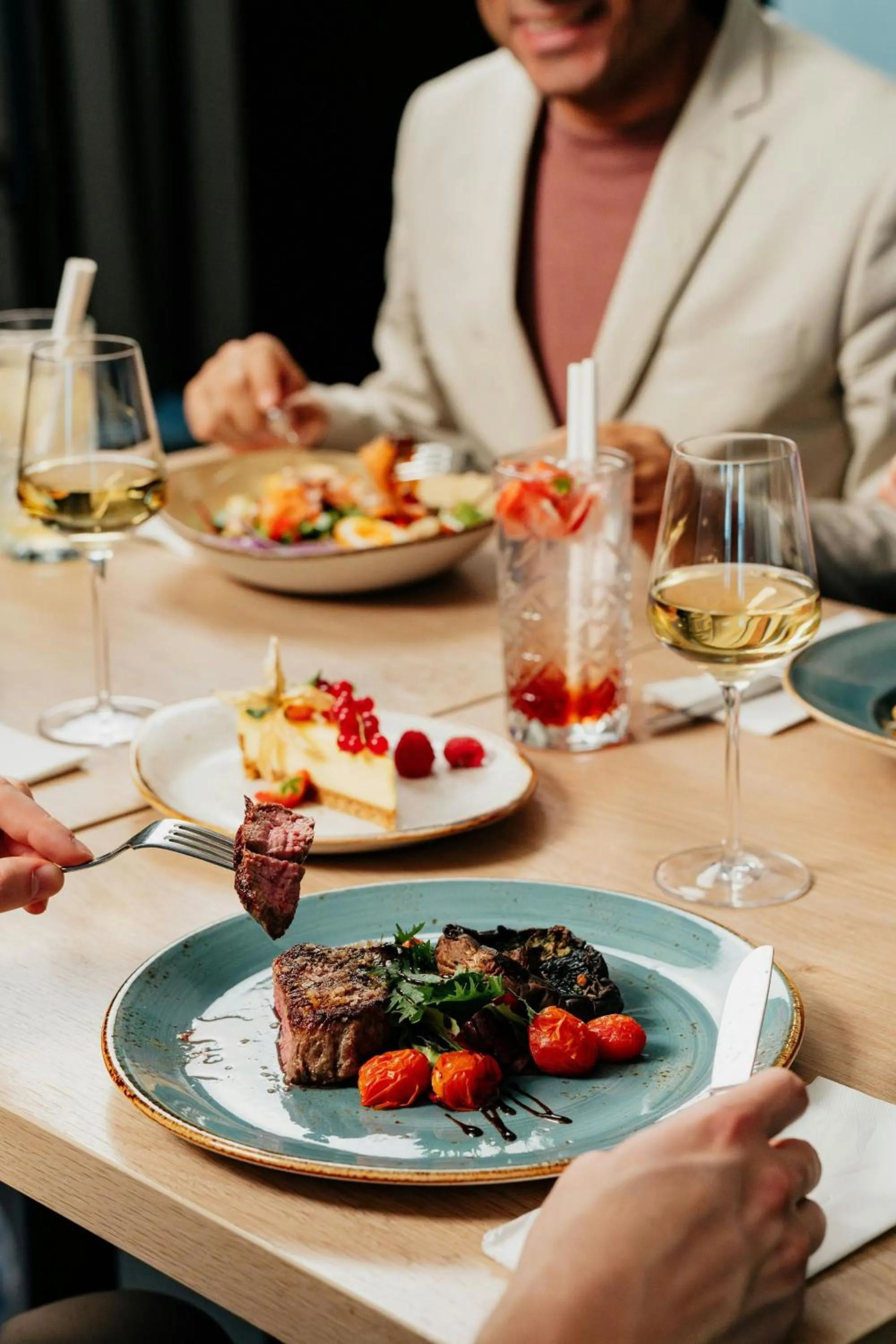 Restaurant/places to eat in Courtyard by Marriott Prague Airport