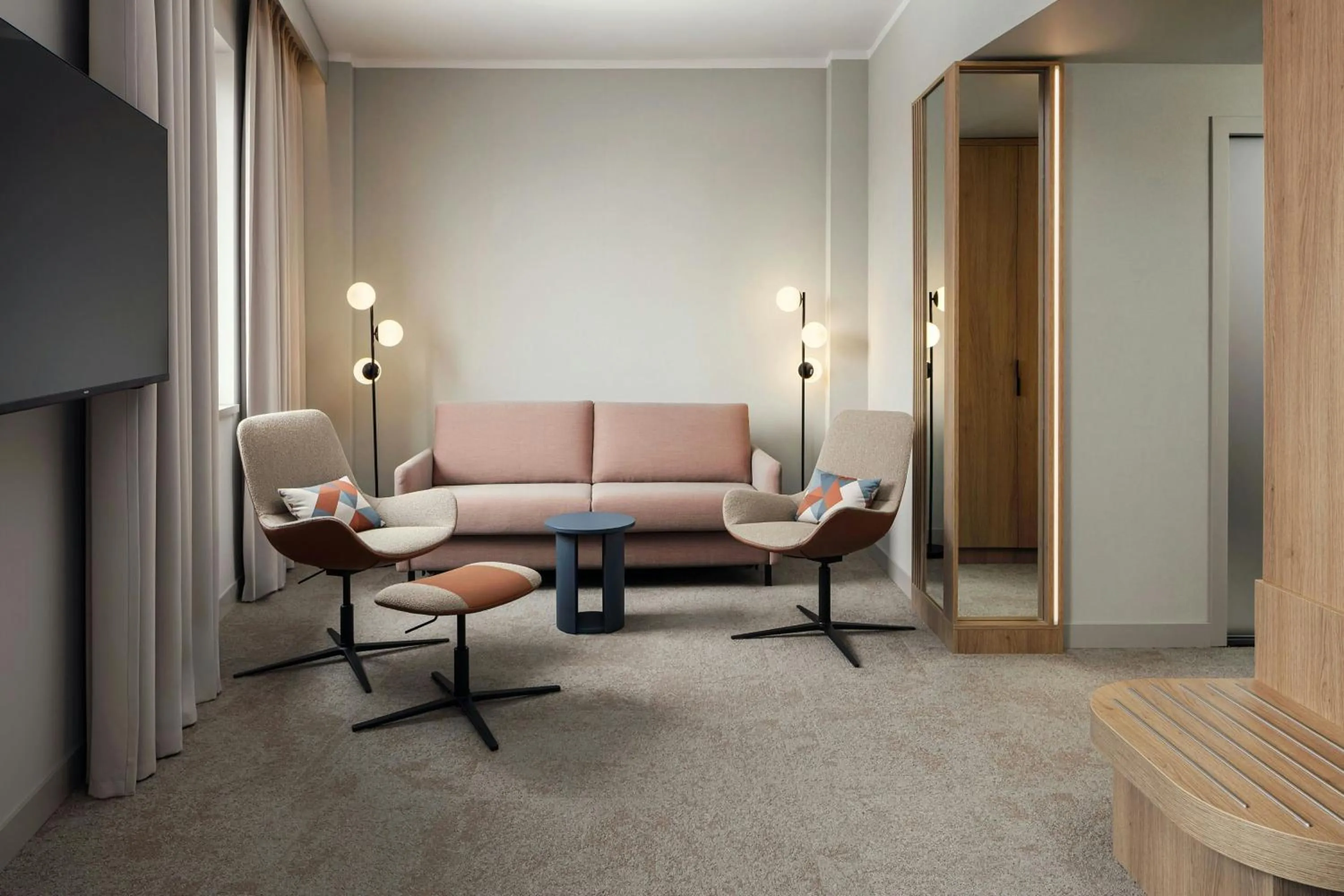 Living room in Courtyard by Marriott Pilsen