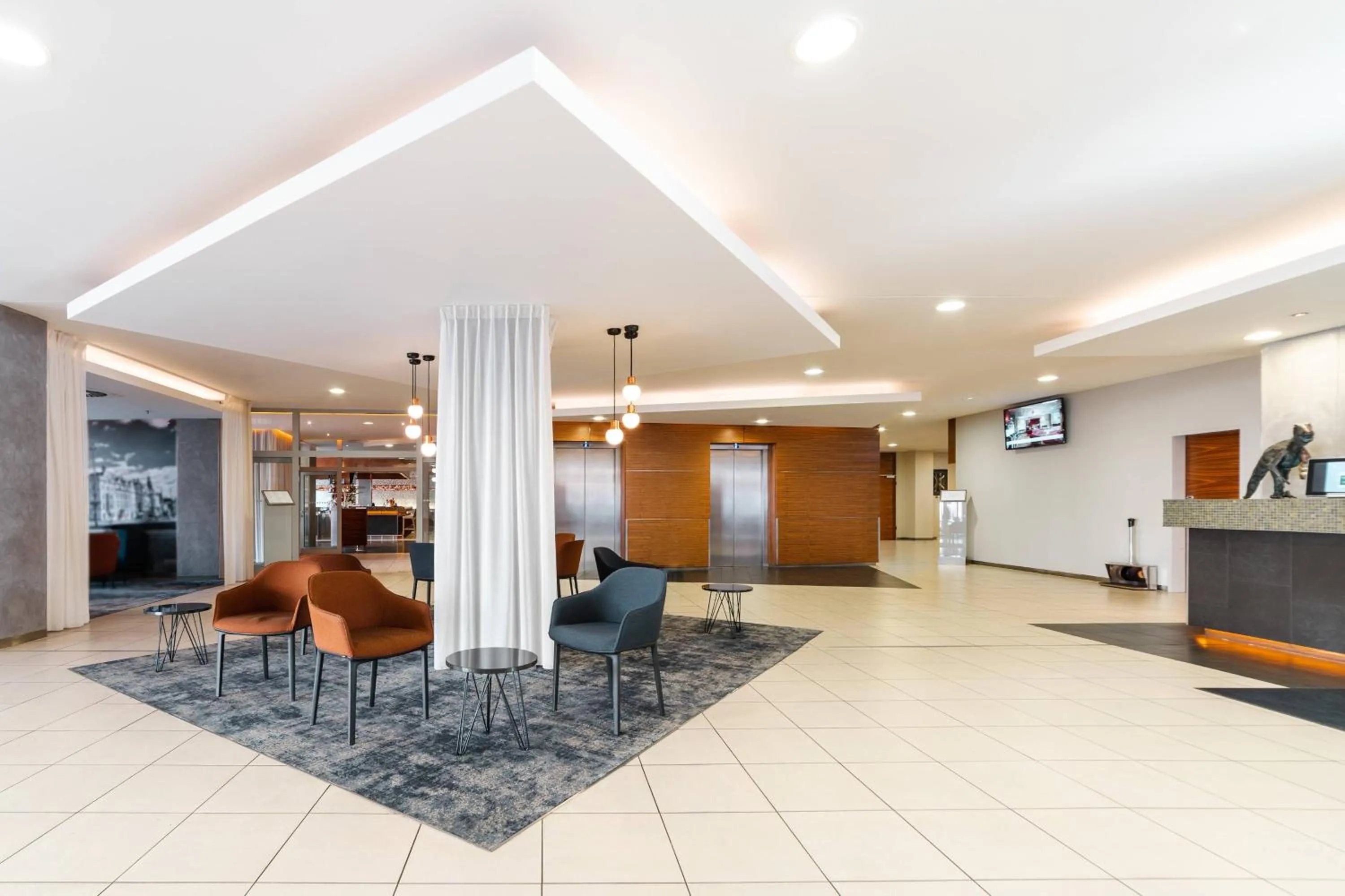 Lobby or reception in Courtyard by Marriott Pilsen