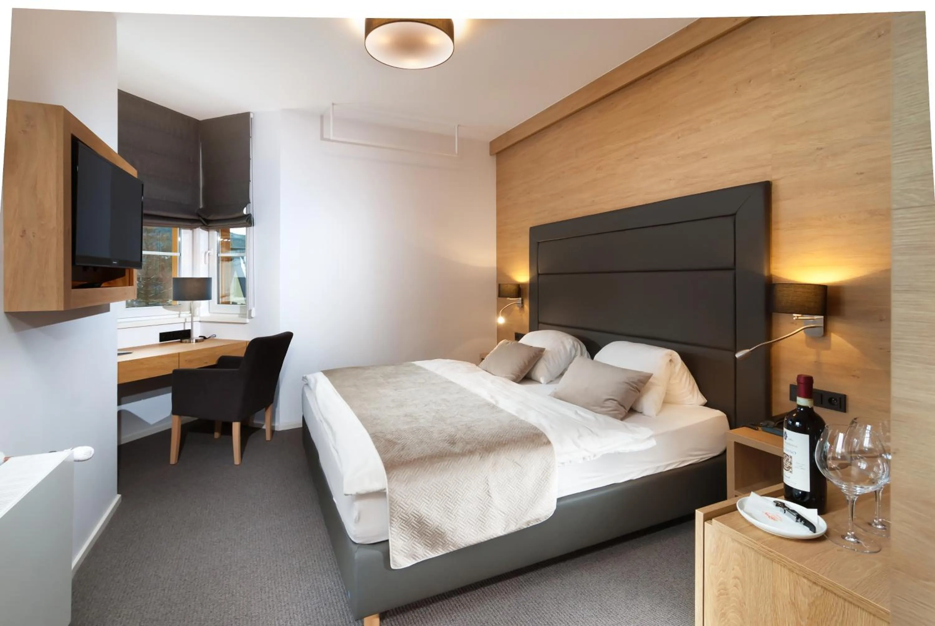 Bedroom, Bed in Hotel Sněžka