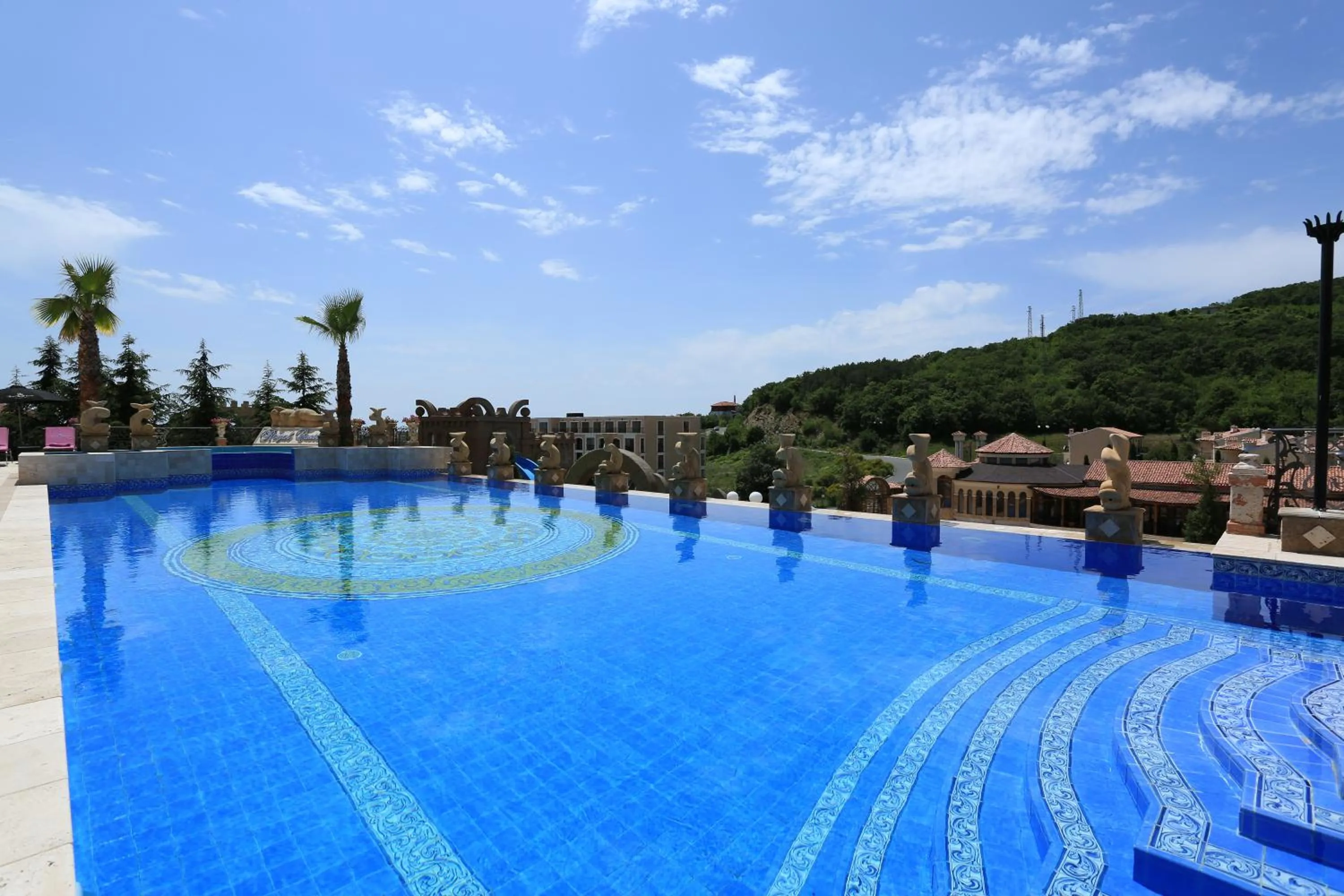 Swimming pool in Villas Elenite Premium