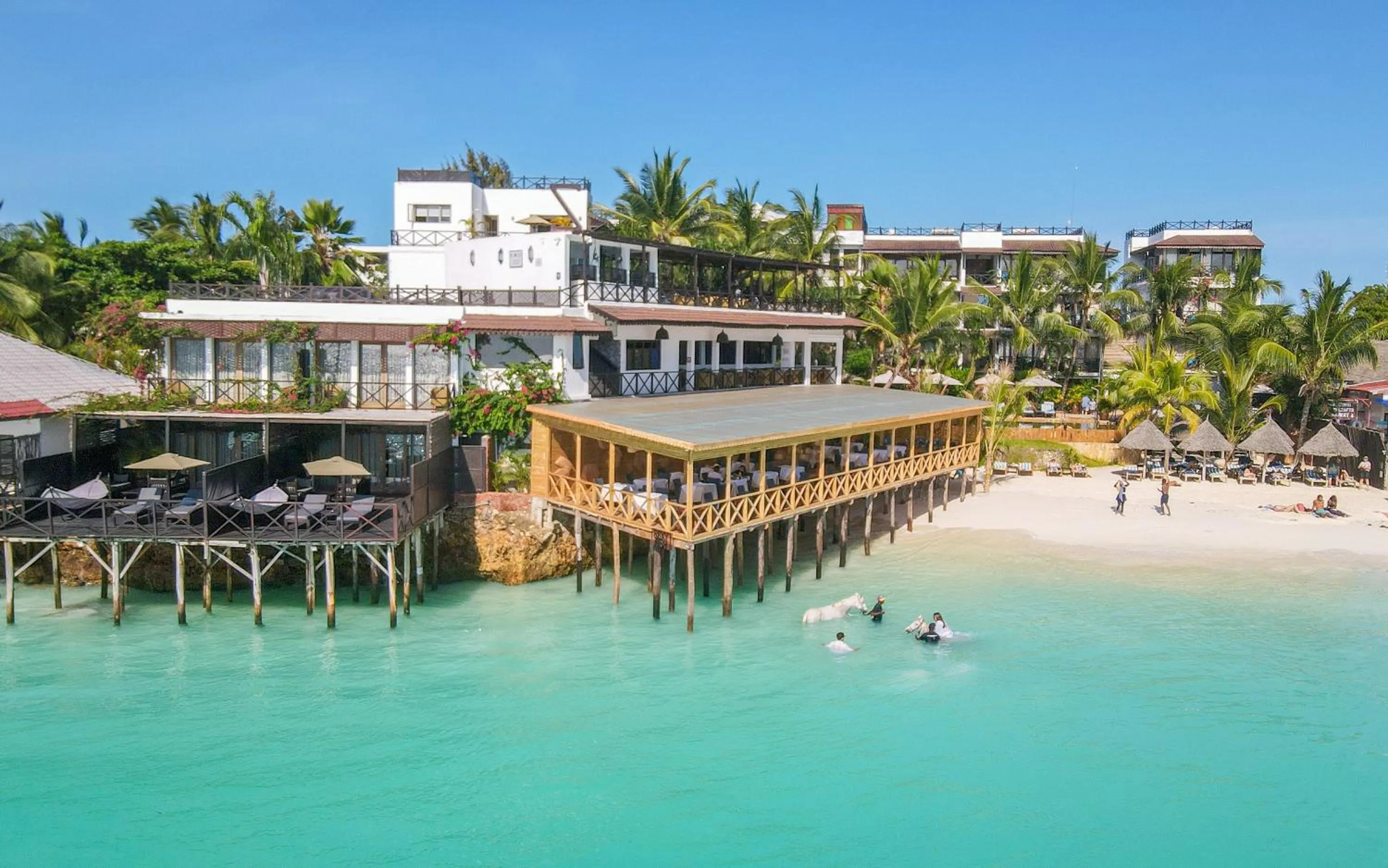 Property building in Z Hotel & Z2 Hotel