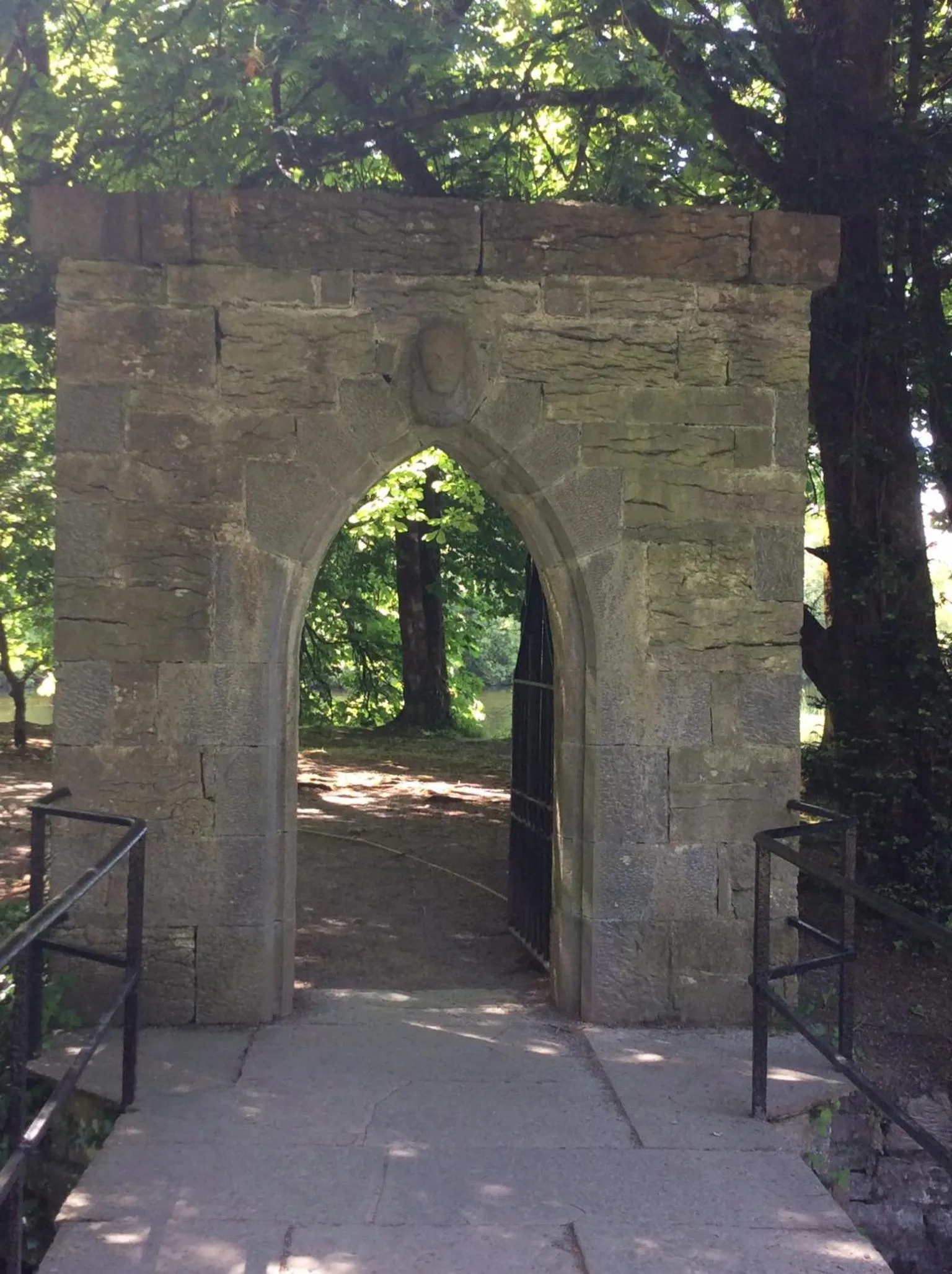 Ryan's River Lodge B&B