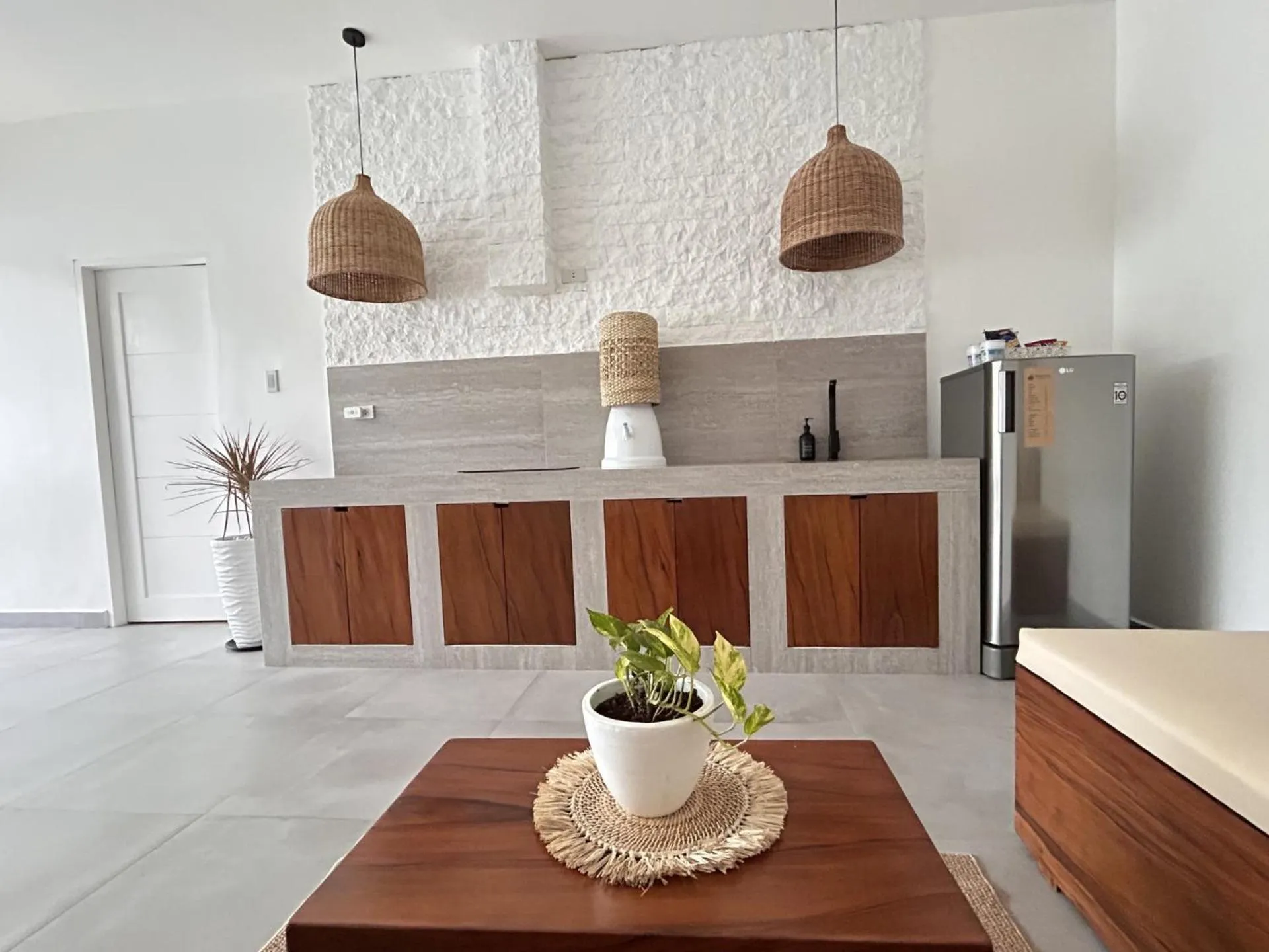 Kitchen or kitchenette in Pineale Villas, Resort and Spa