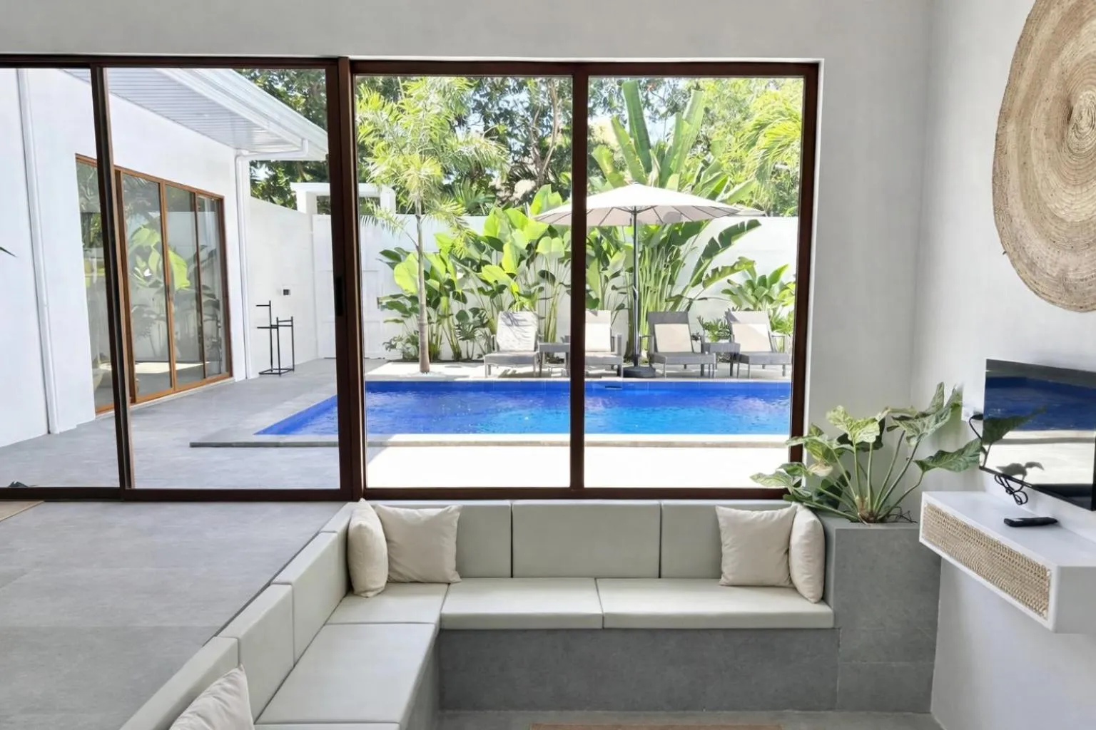 Pineale Villas, Resort and Spa