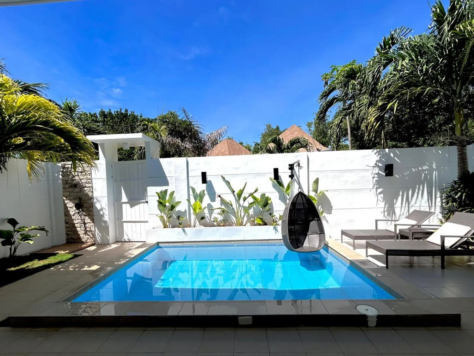 Swimming pool in Pineale Villas, Resort and Spa