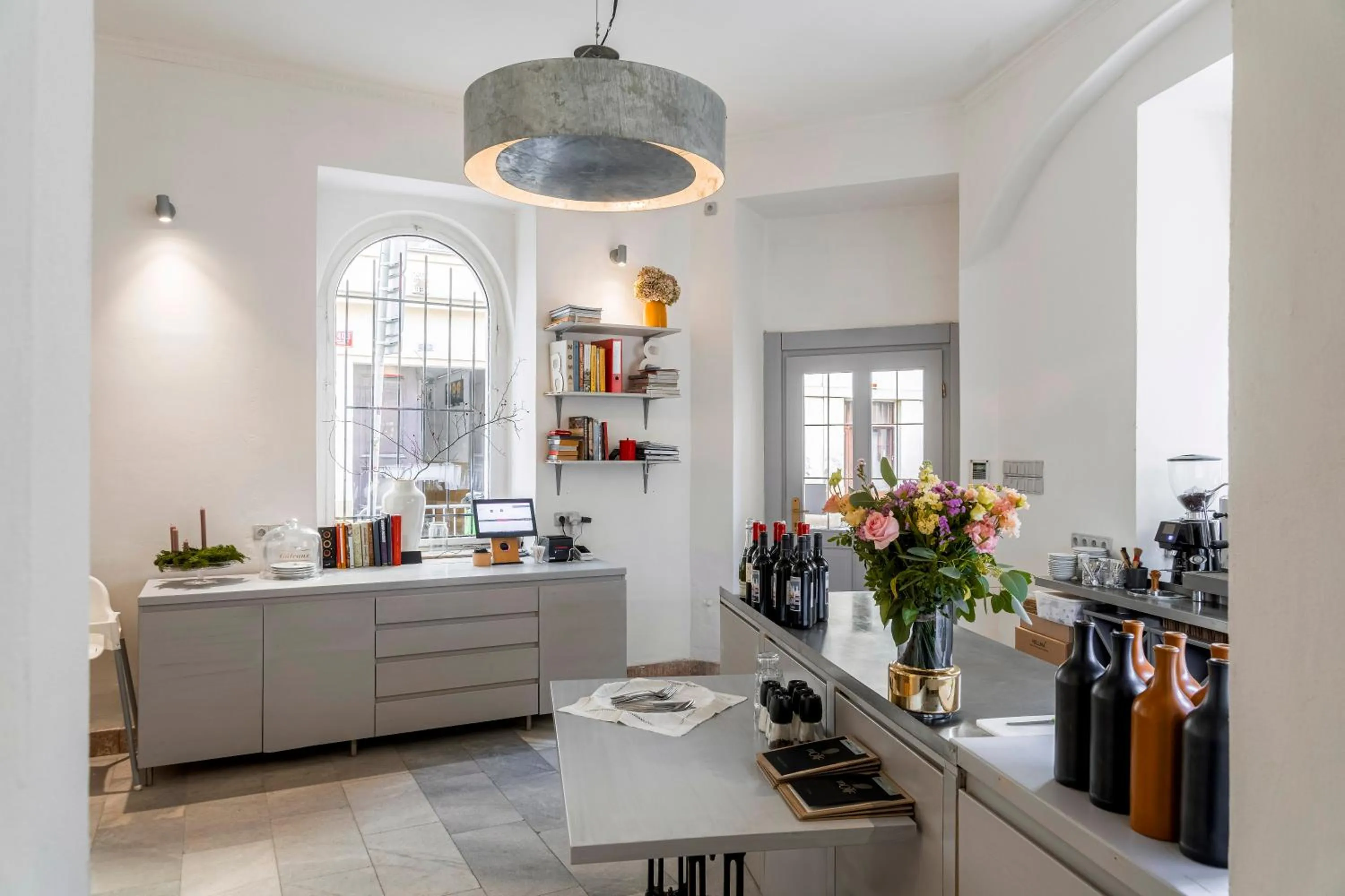 Restaurant/places to eat in Koruna Hotel