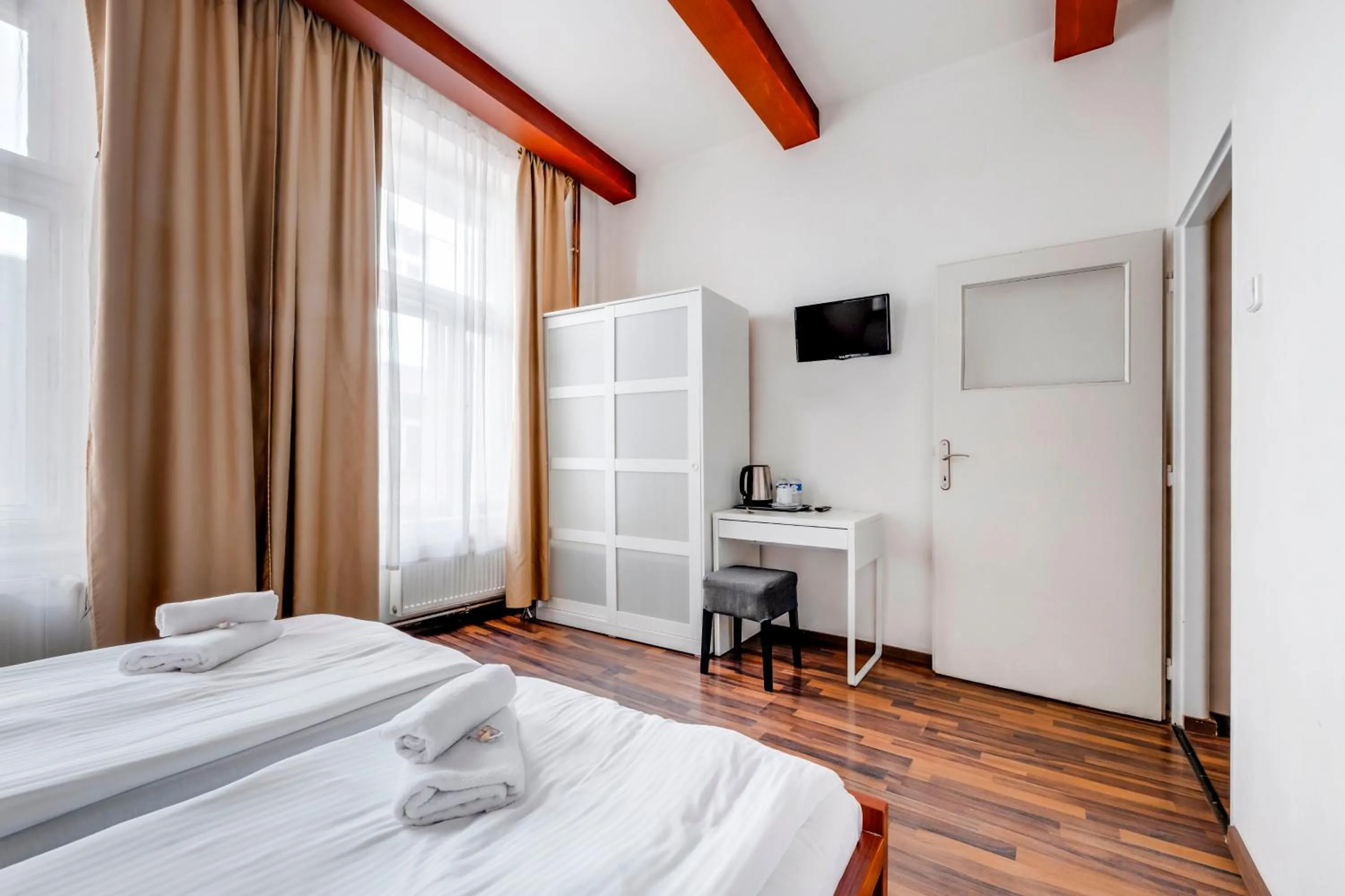 Bedroom, Bed in Koruna Hotel