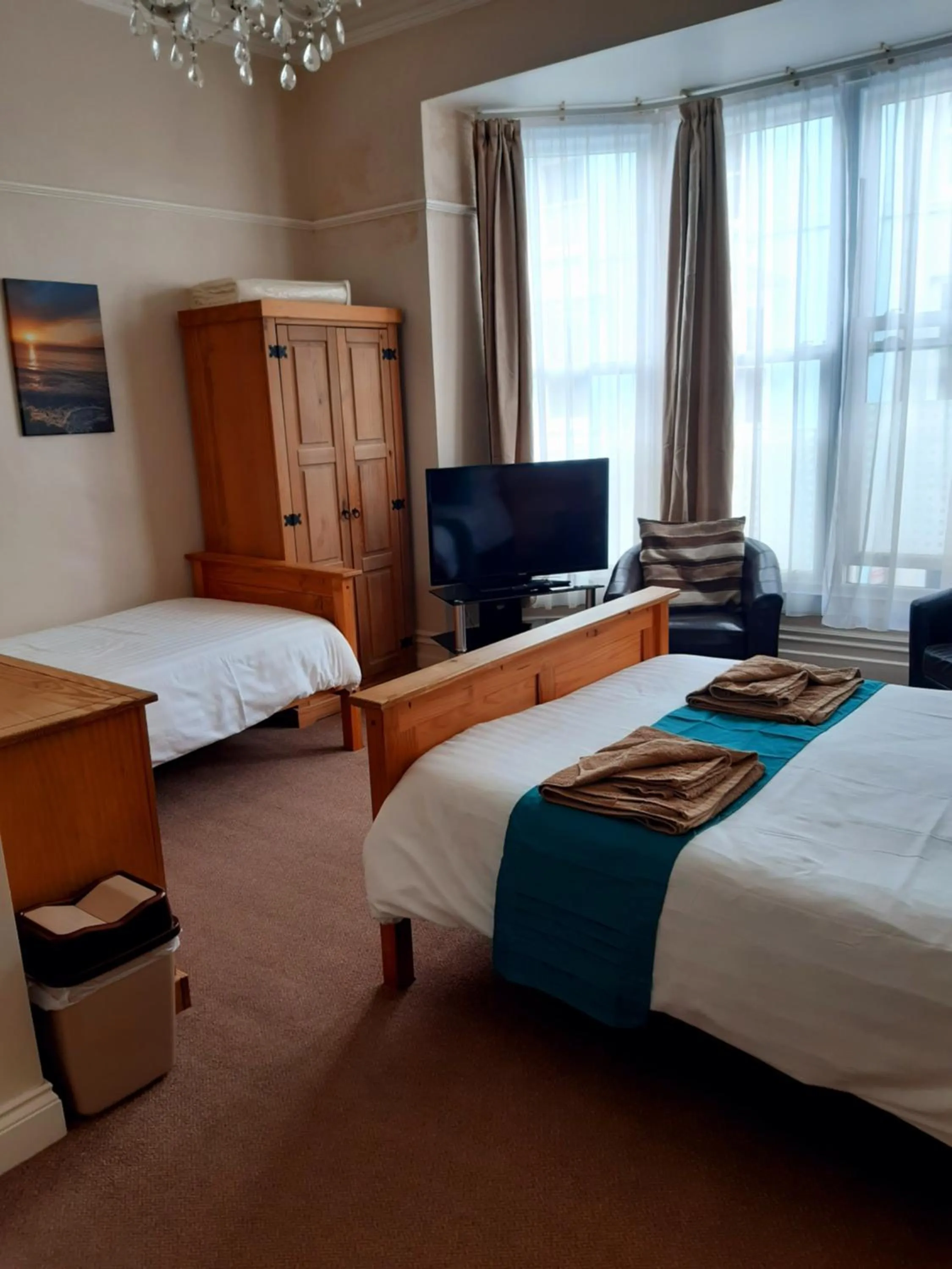 Photo of the whole room, Bed in Hildebrand Guest House