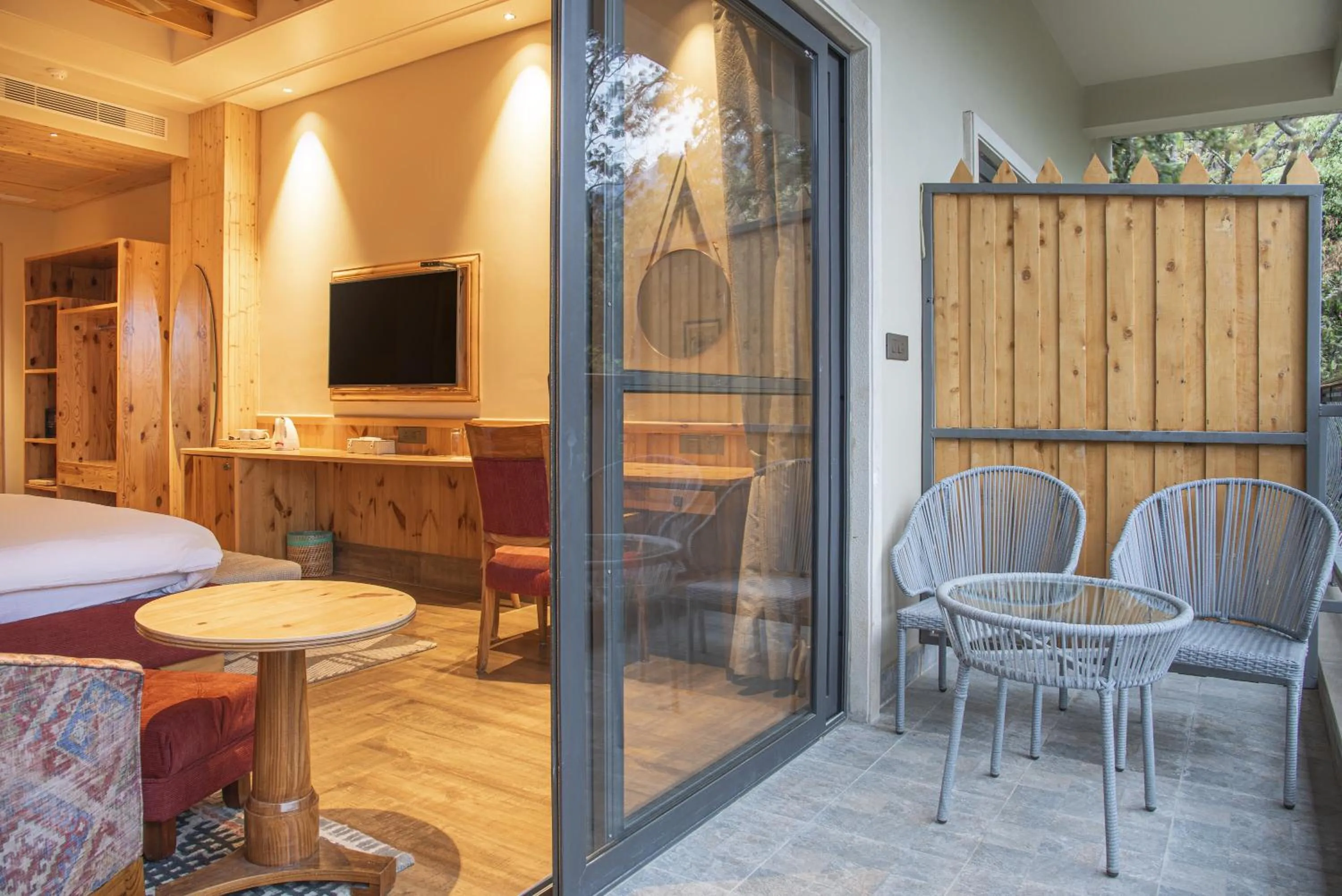 TV and multimedia in Echor Mandara TreeVilla Dharamshala