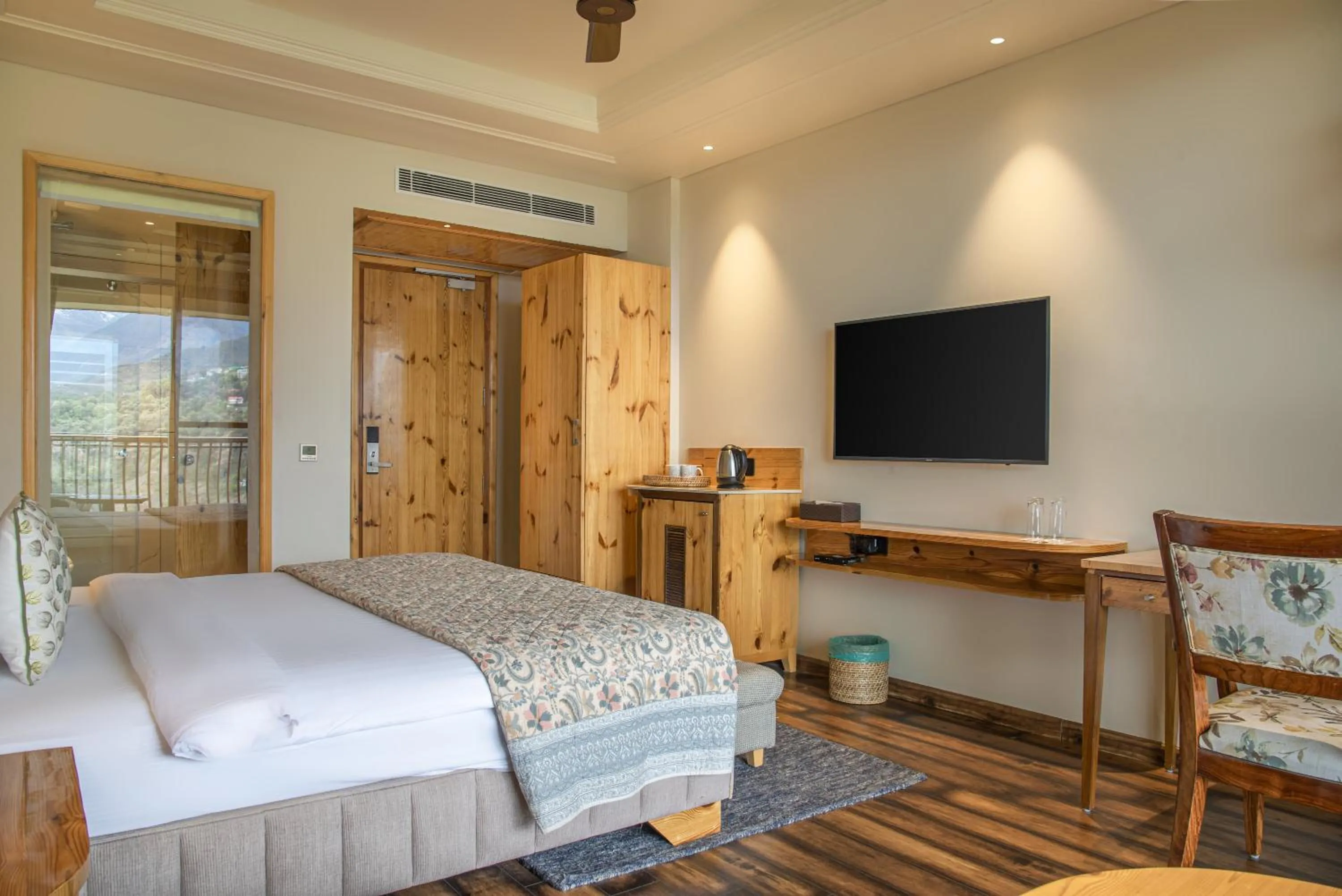 Bed in Echor Mandara TreeVilla Dharamshala