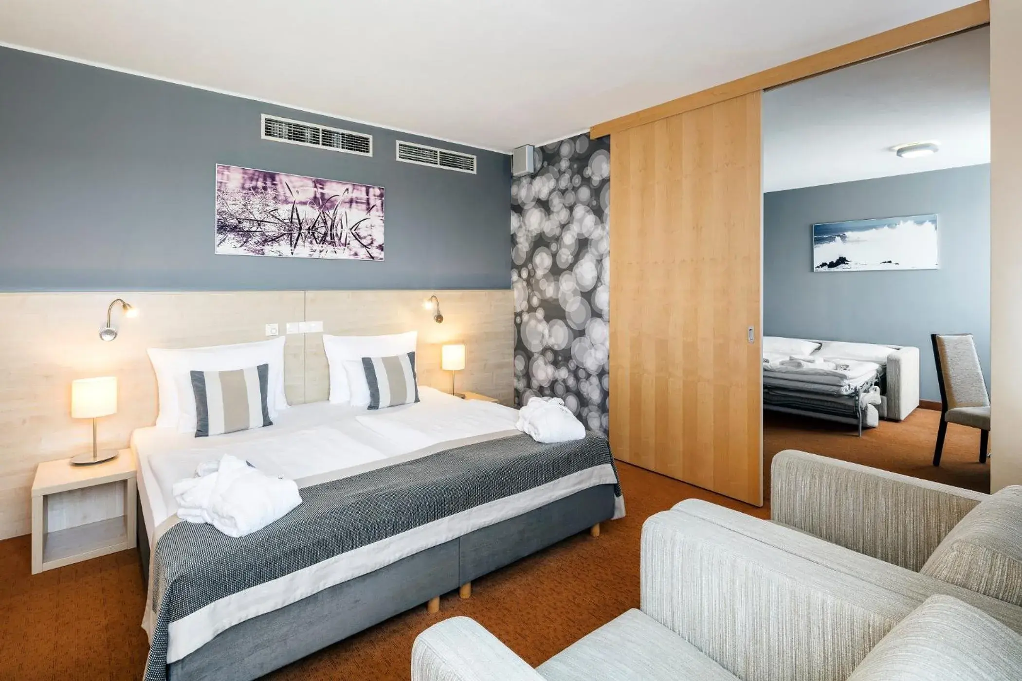 King Suite with waterpark Access ( 2 Adults + 2 Children) in Aquapalace Hotel Prague King Suite with waterpark Access ( 2 Adults + 2 Children) in Aquapalace Hotel Prague
