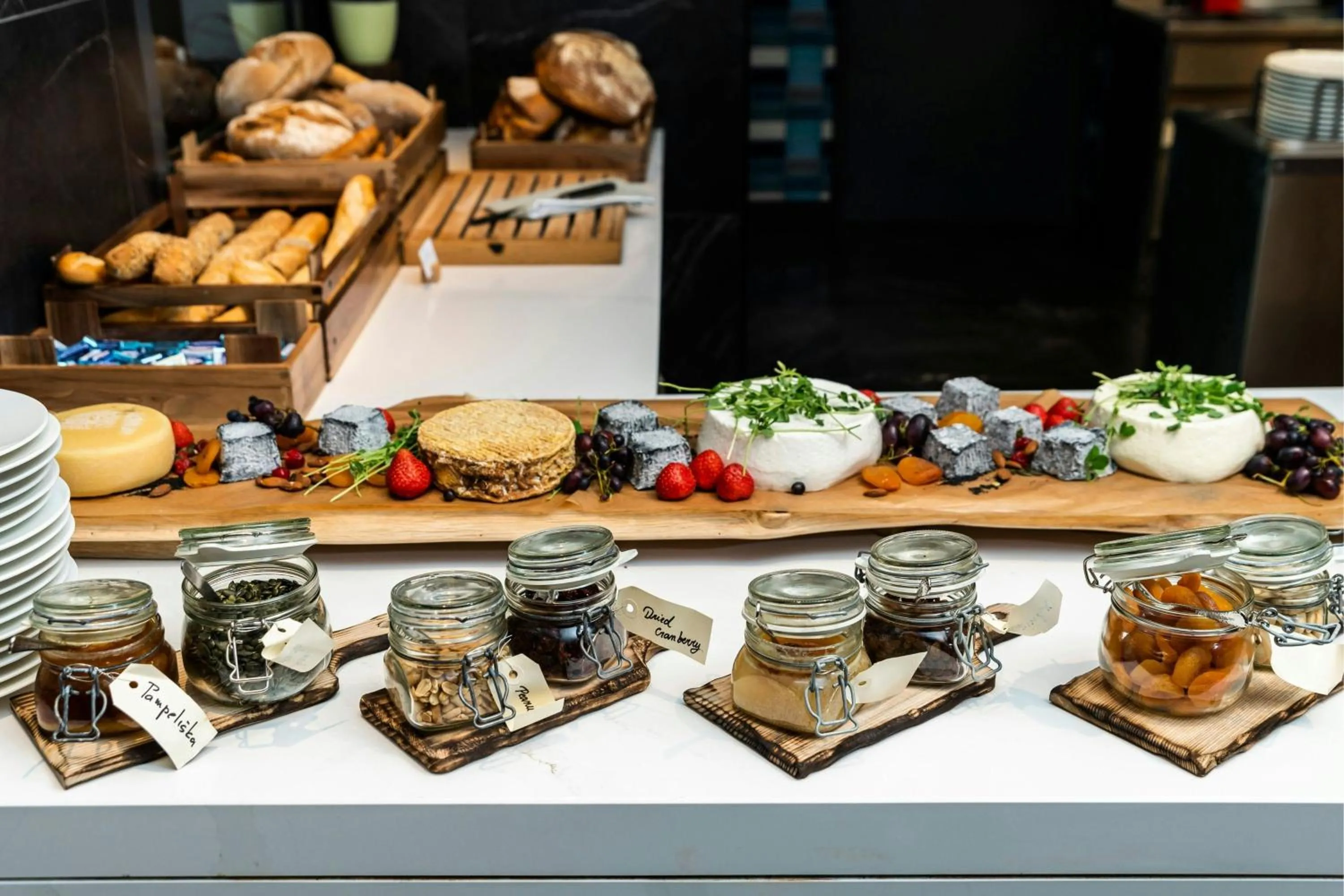 Restaurant/places to eat in Prague Marriott Hotel