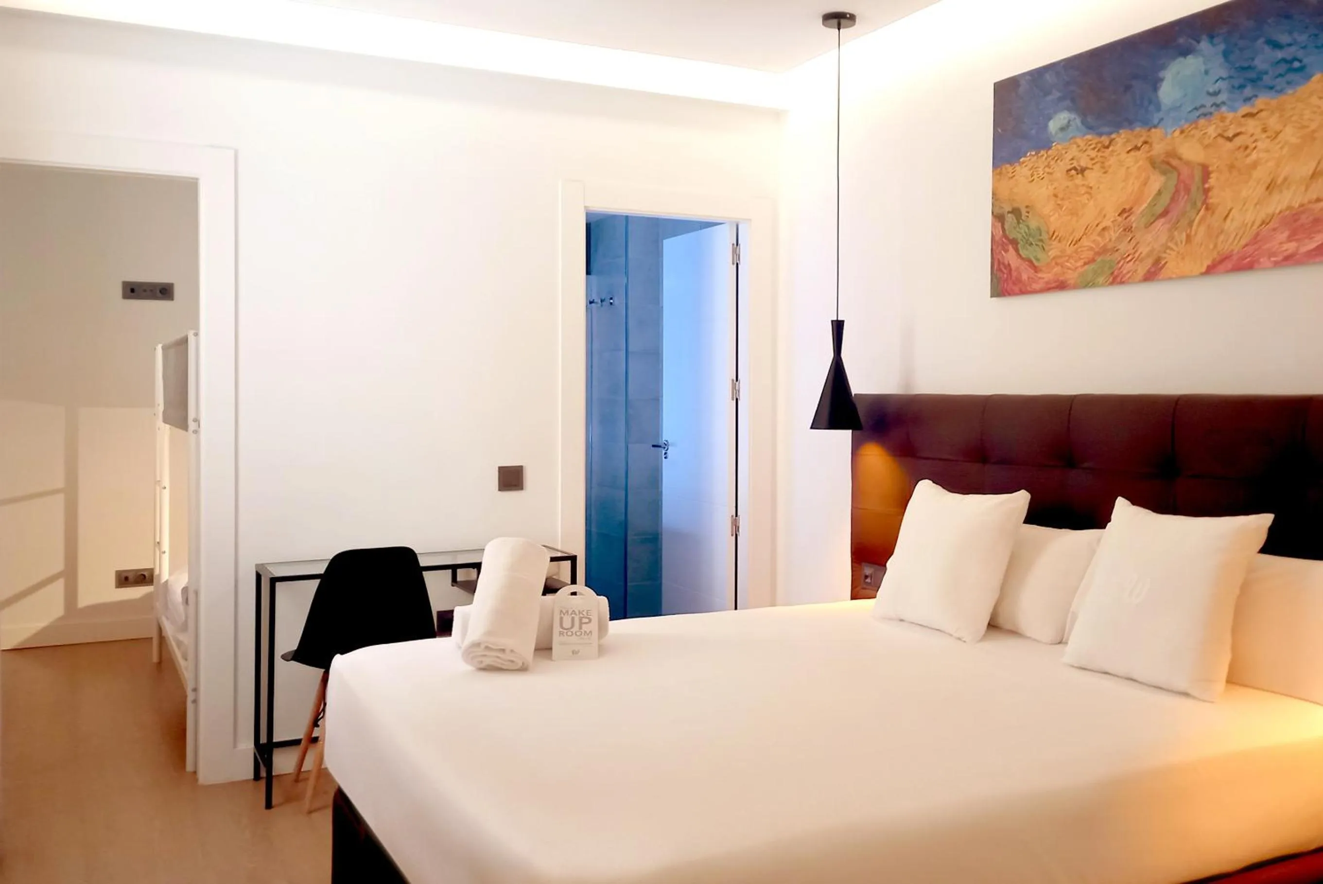 Photo of the whole room, Bed in Woohoo Rooms Boutique Sol