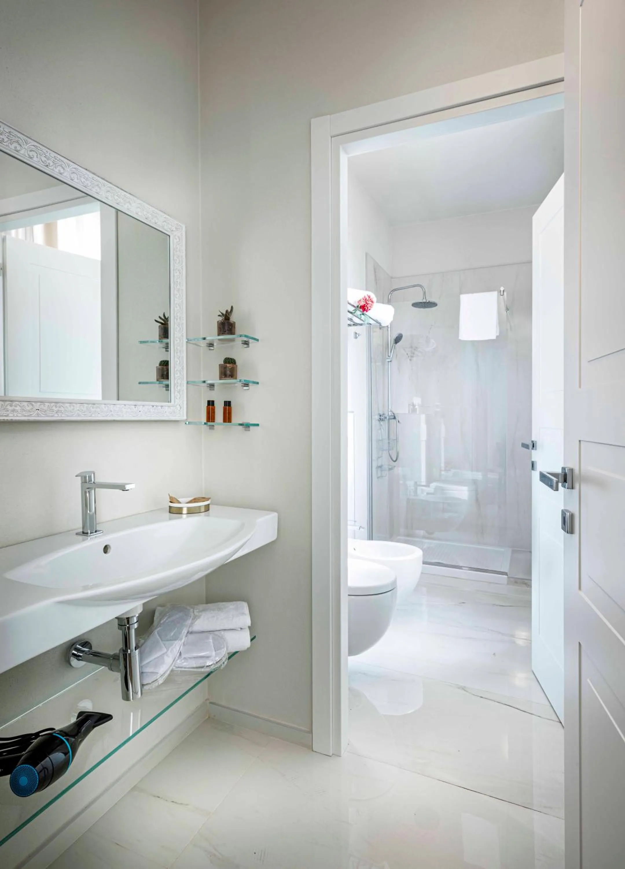 Shower in Villa Gremì - Monforte d'Alba